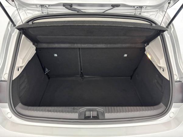Vente en ligne Renault Clio 5 Clio TCe 90 - 21 au prix de 13 100 €
