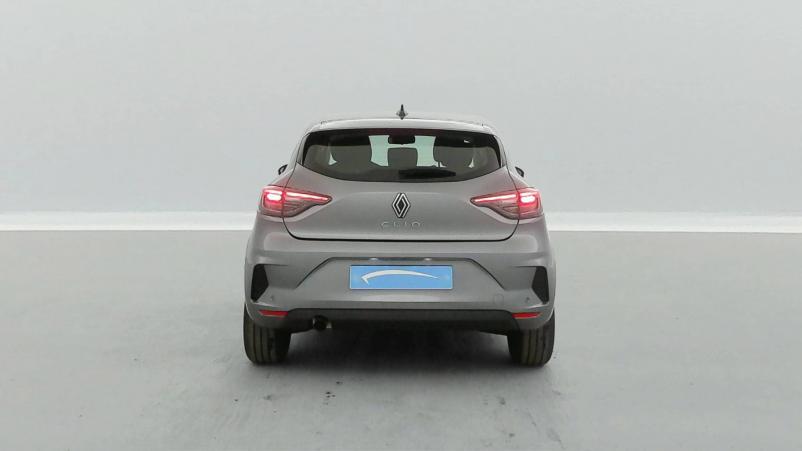 Vente en ligne Renault Clio 5 Clio TCe 90 GSR2 au prix de 17 490 €