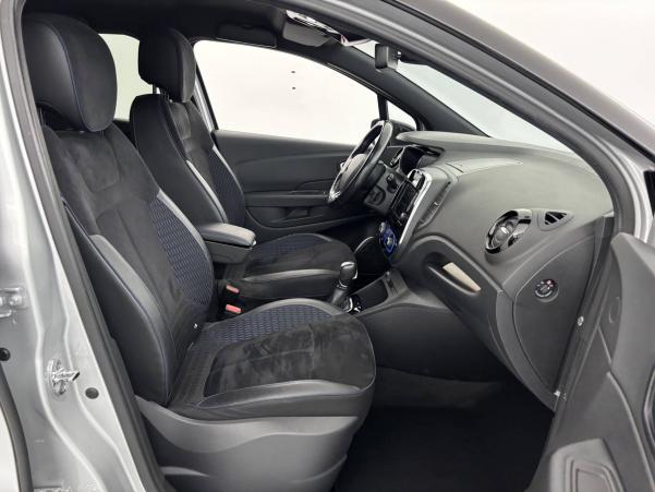 Vente en ligne Renault Captur  TCe 150 Energy EDC au prix de 13 900 €