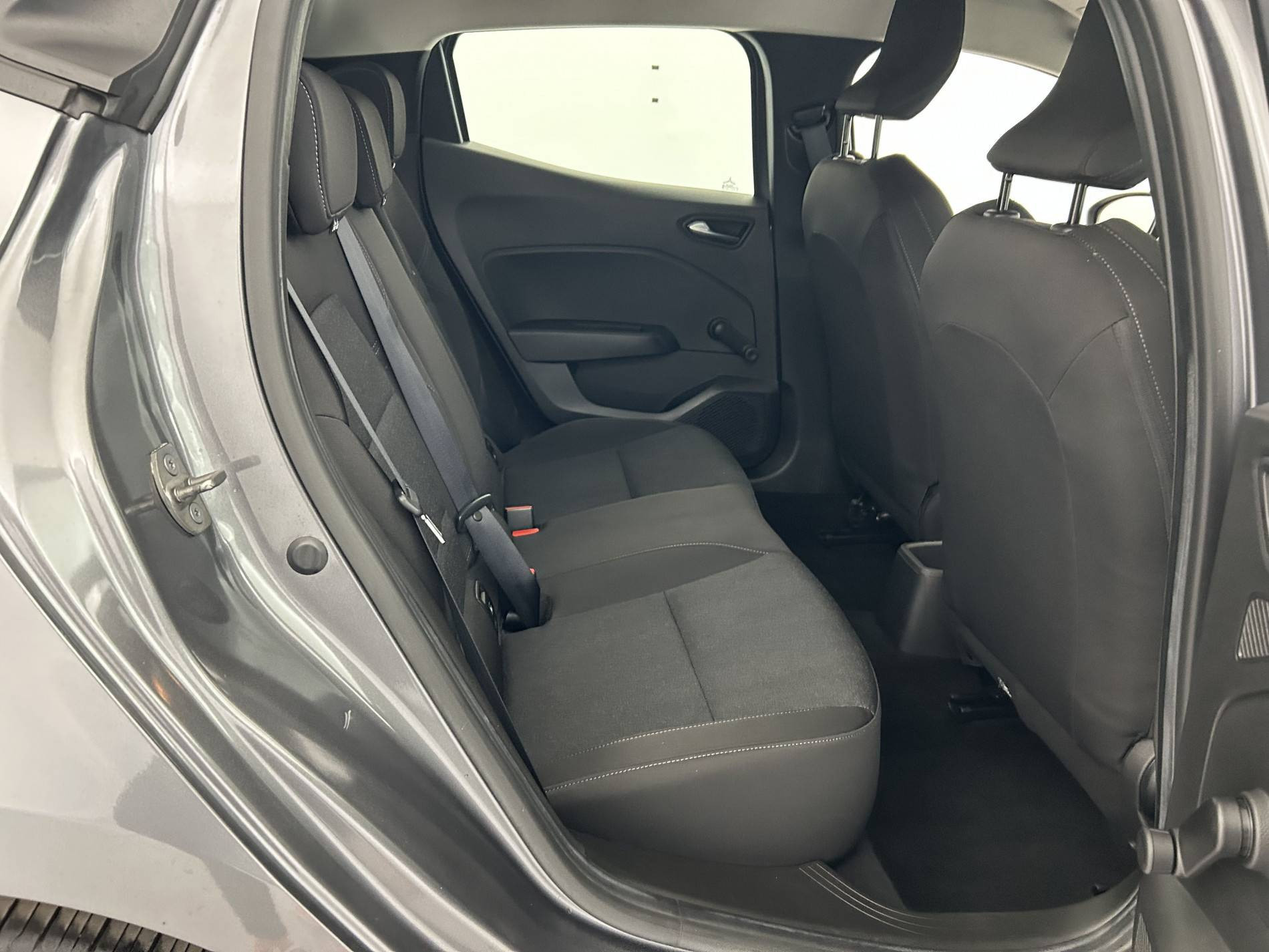 Vente en ligne Renault Clio 5 Clio TCe 90 au prix de 14 050 €