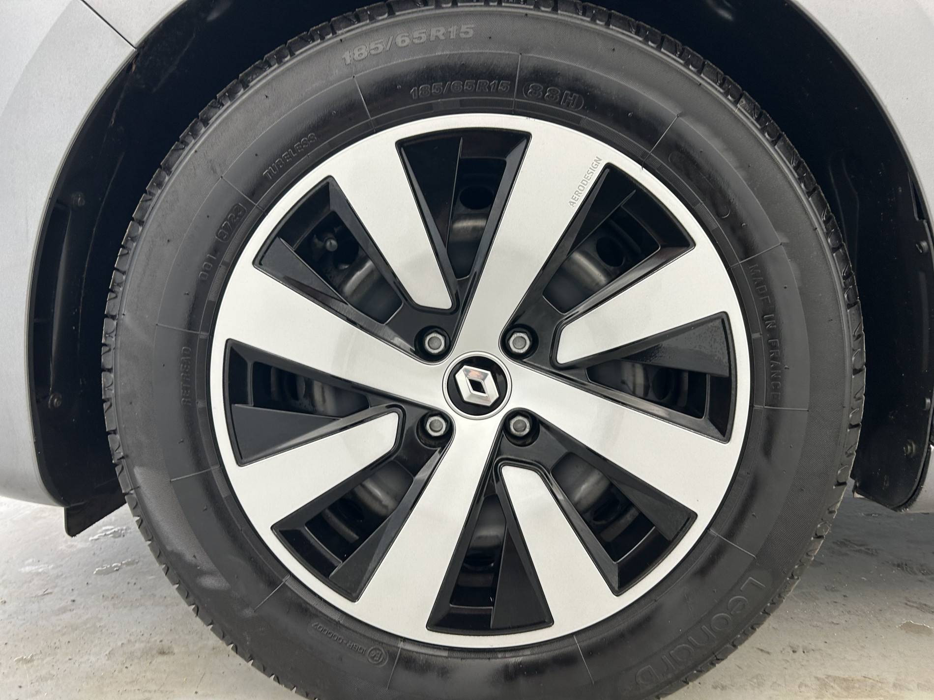 Vente en ligne Renault Clio 5 Clio TCe 90 au prix de 14 050 €