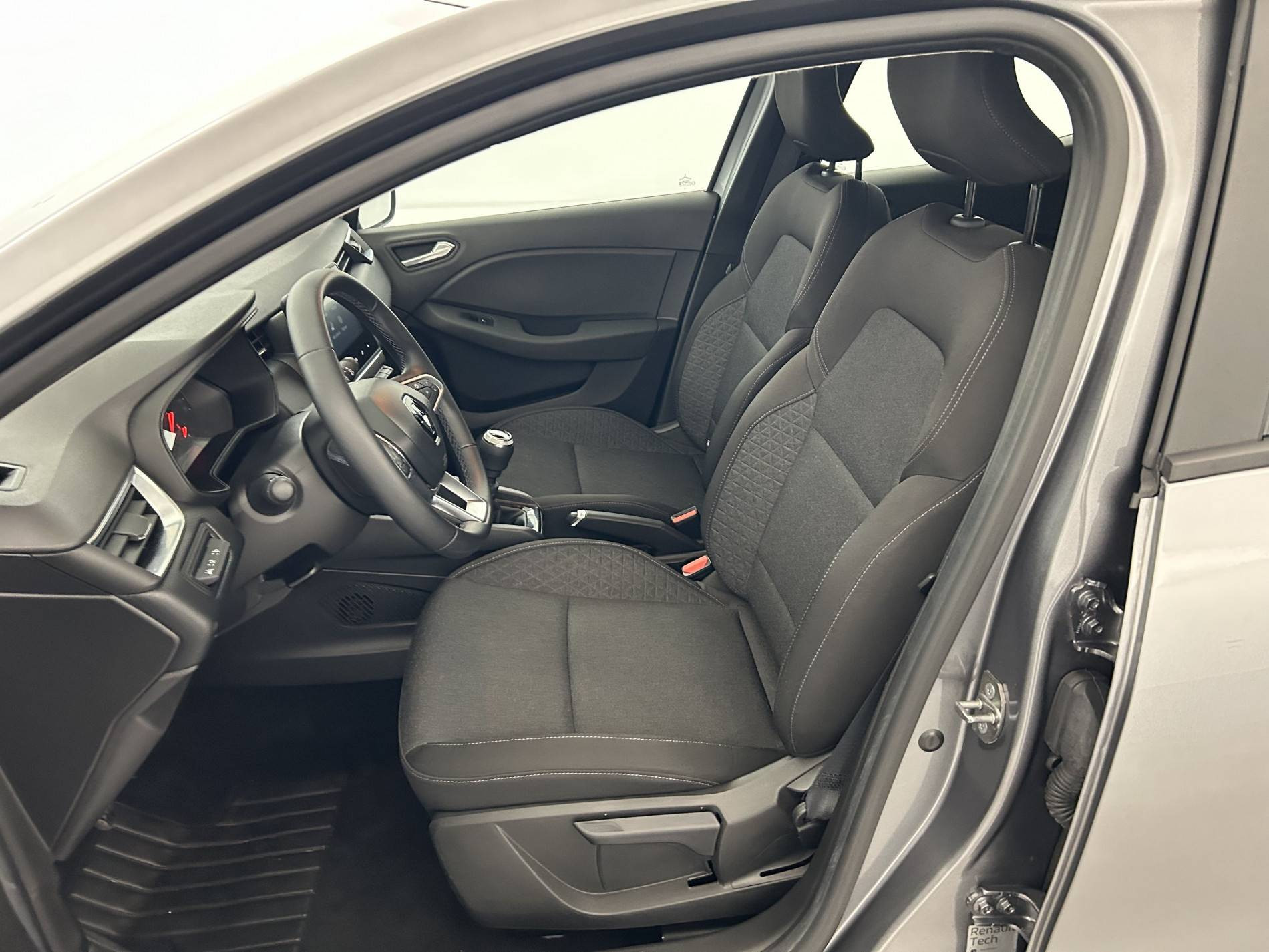 Vente en ligne Renault Clio 5 Clio TCe 90 au prix de 14 050 €