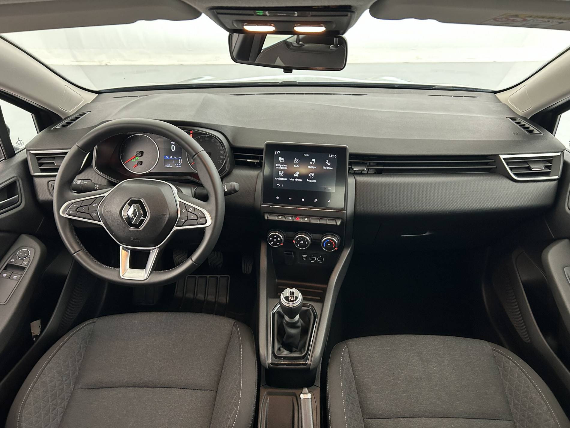 Vente en ligne Renault Clio 5 Clio TCe 90 au prix de 14 050 €