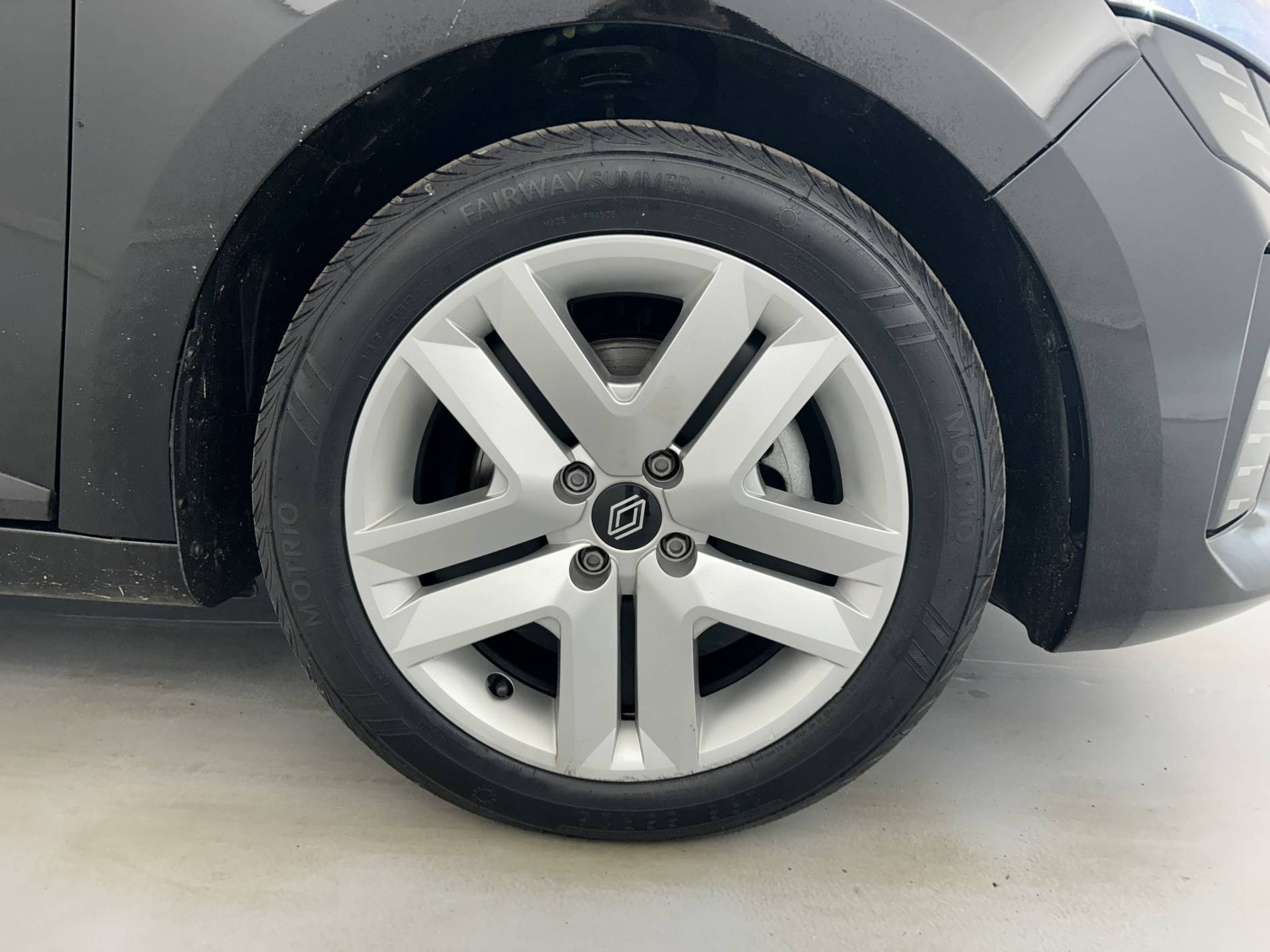 Vente en ligne Renault Clio 5 Clio E-Tech full hybrid 145 ch GSR2 au prix de 20 500 €