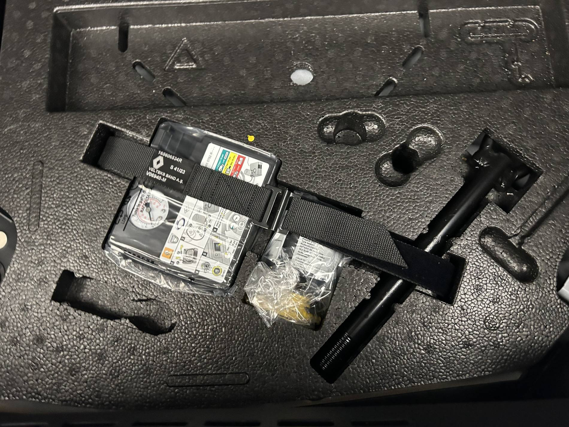 Vente en ligne Renault Clio 5 Clio E-Tech full hybrid 145 au prix de 20 000 €