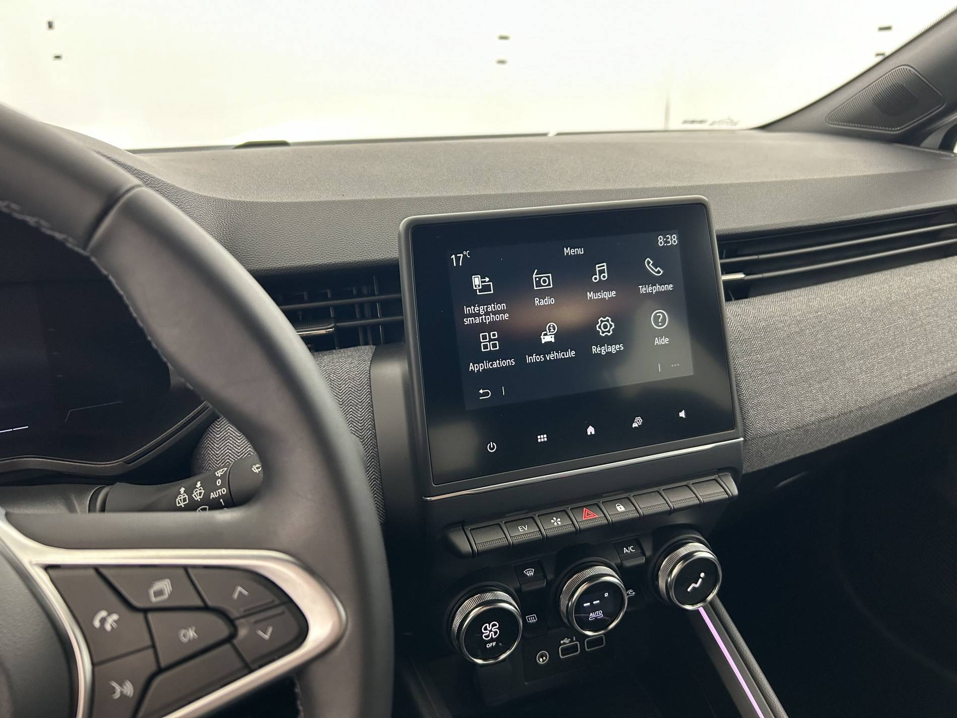 Vente en ligne Renault Clio 5 Clio E-Tech full hybrid 145 au prix de 20 000 €