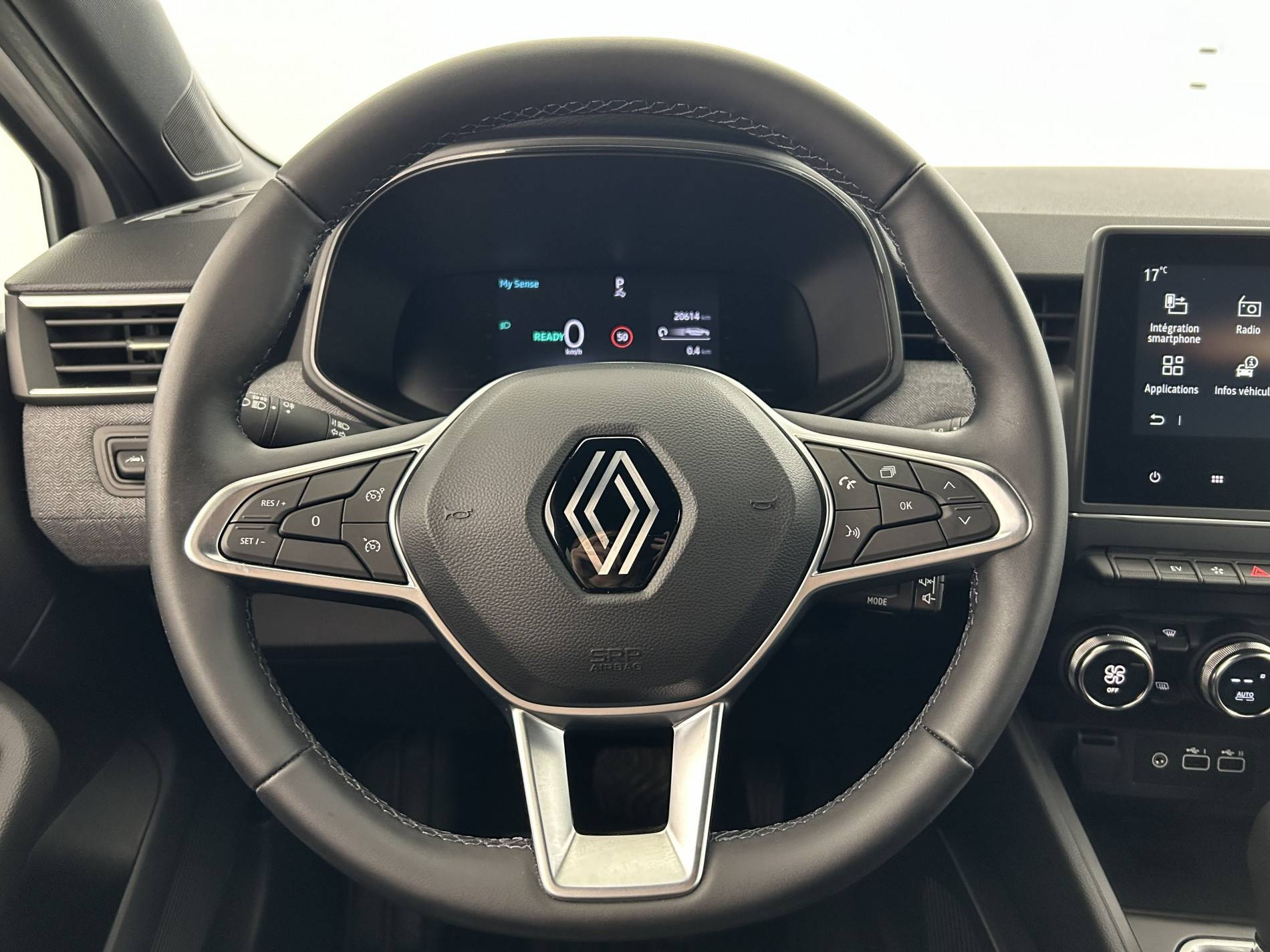 Vente en ligne Renault Clio 5 Clio E-Tech full hybrid 145 au prix de 20 000 €