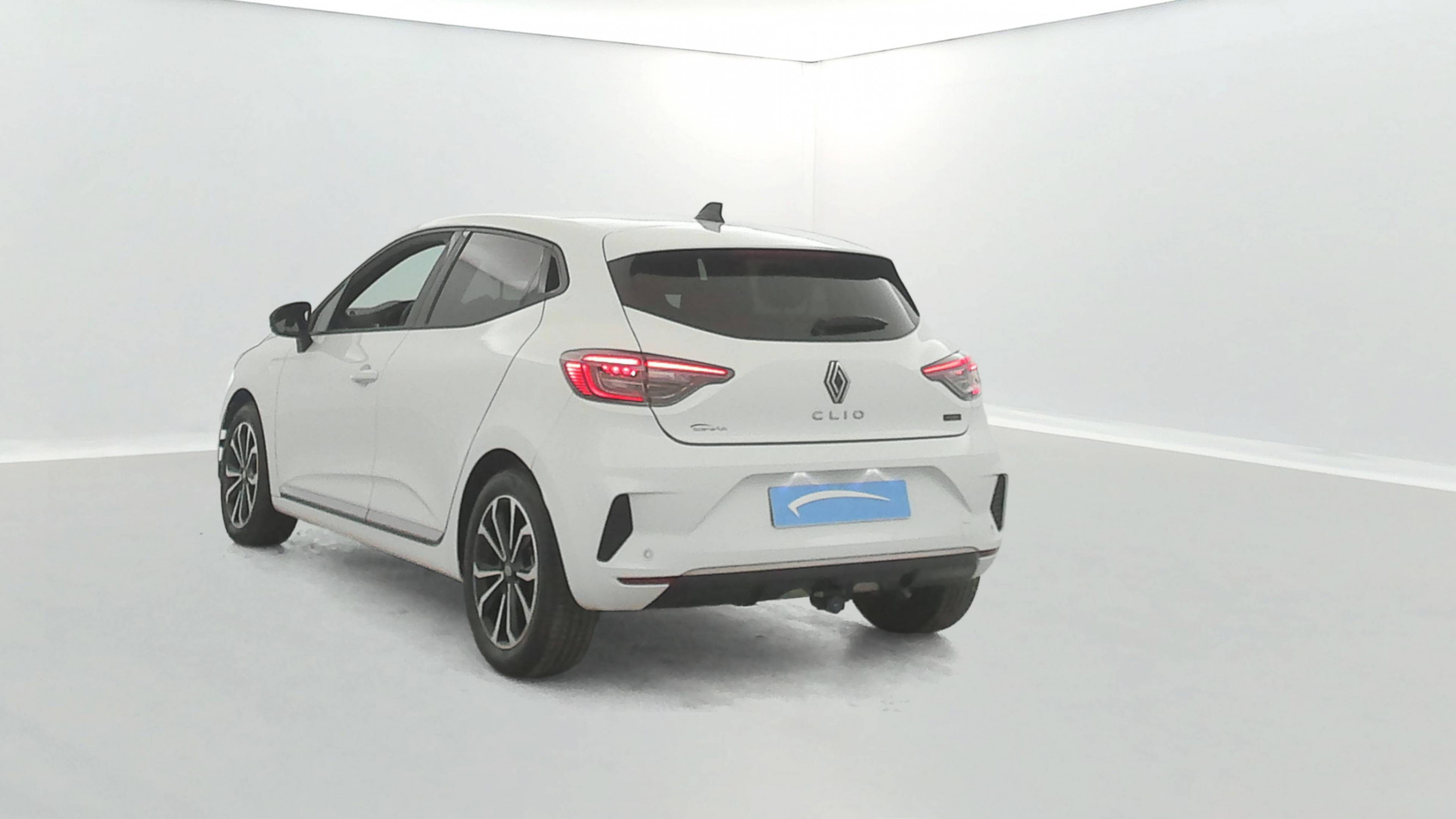 Vente en ligne Renault Clio 5 Clio E-Tech full hybrid 145 au prix de 20 000 €