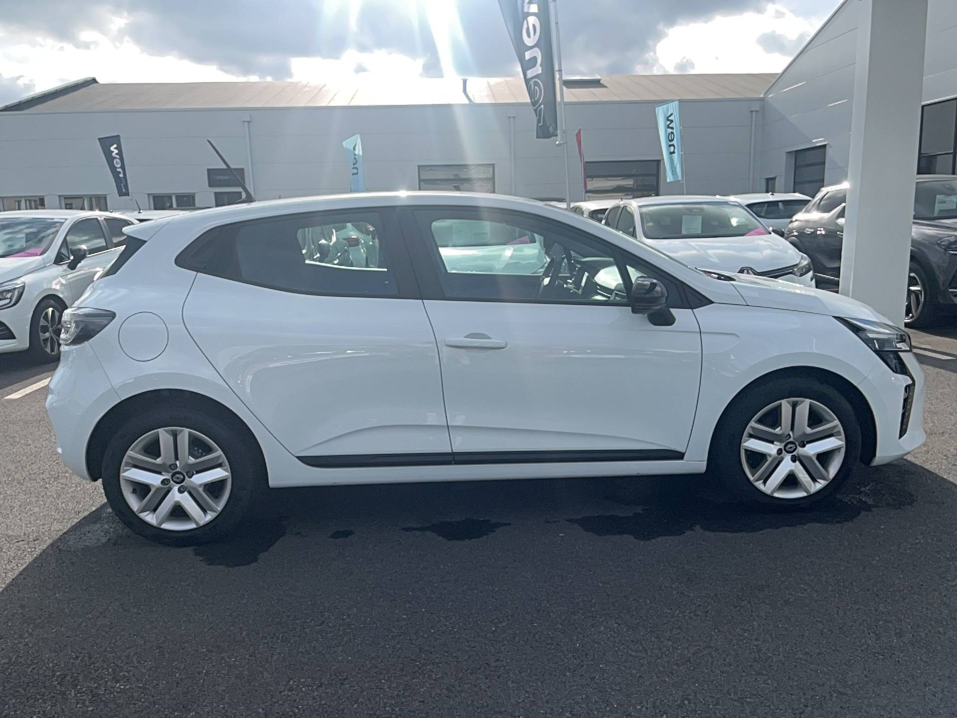 Vente en ligne Renault Clio 5 Clio TCe 90 ch GSR2 au prix de 17 590 €