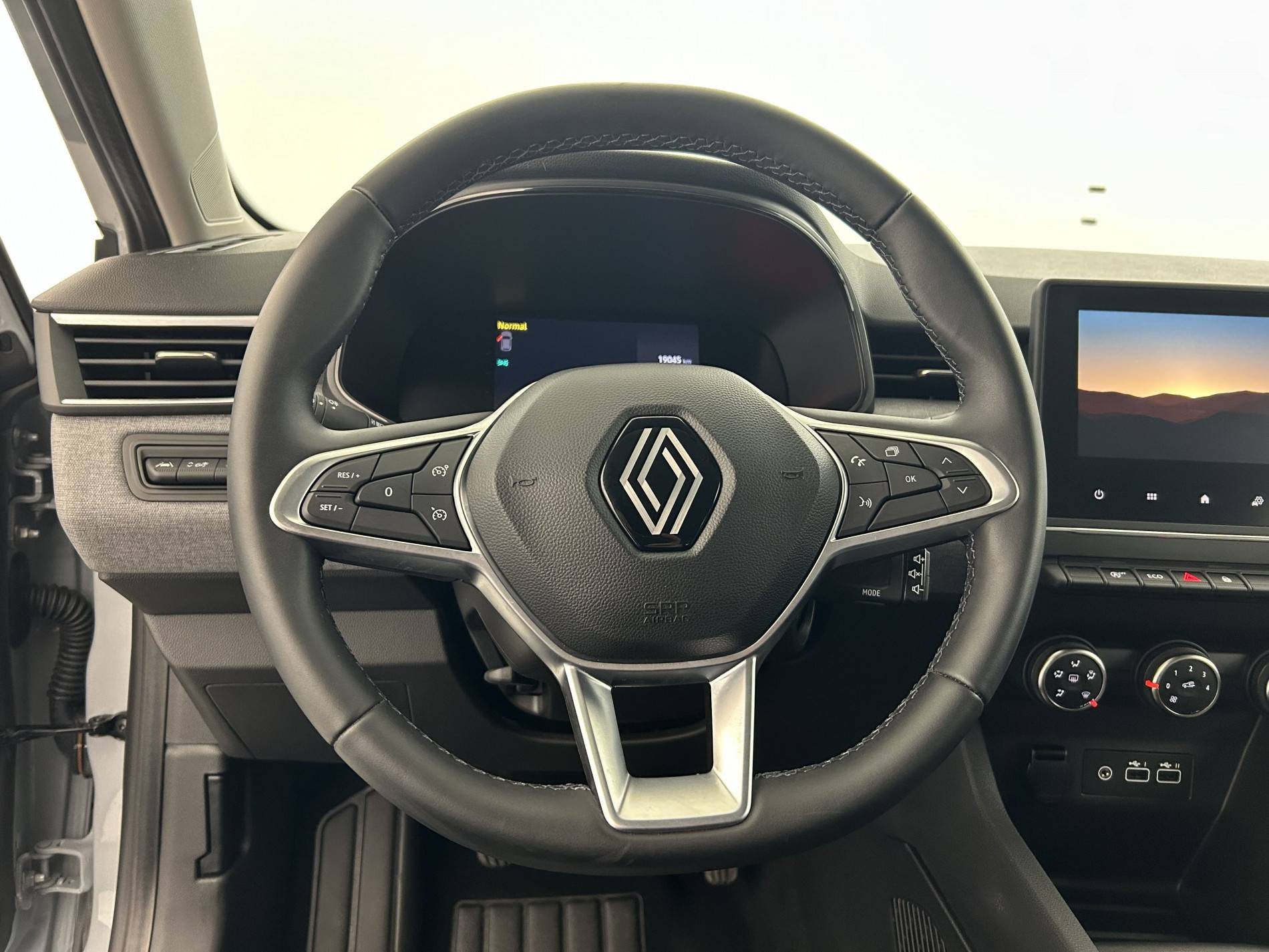 Vente en ligne Renault Clio 5 Clio TCe 90 au prix de 15 500 €