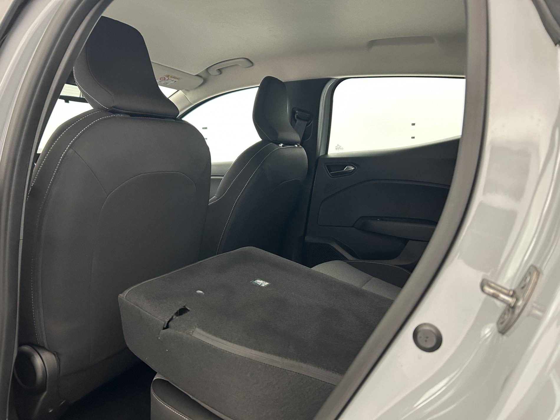 Vente en ligne Renault Clio 5 Clio TCe 90 au prix de 15 500 €