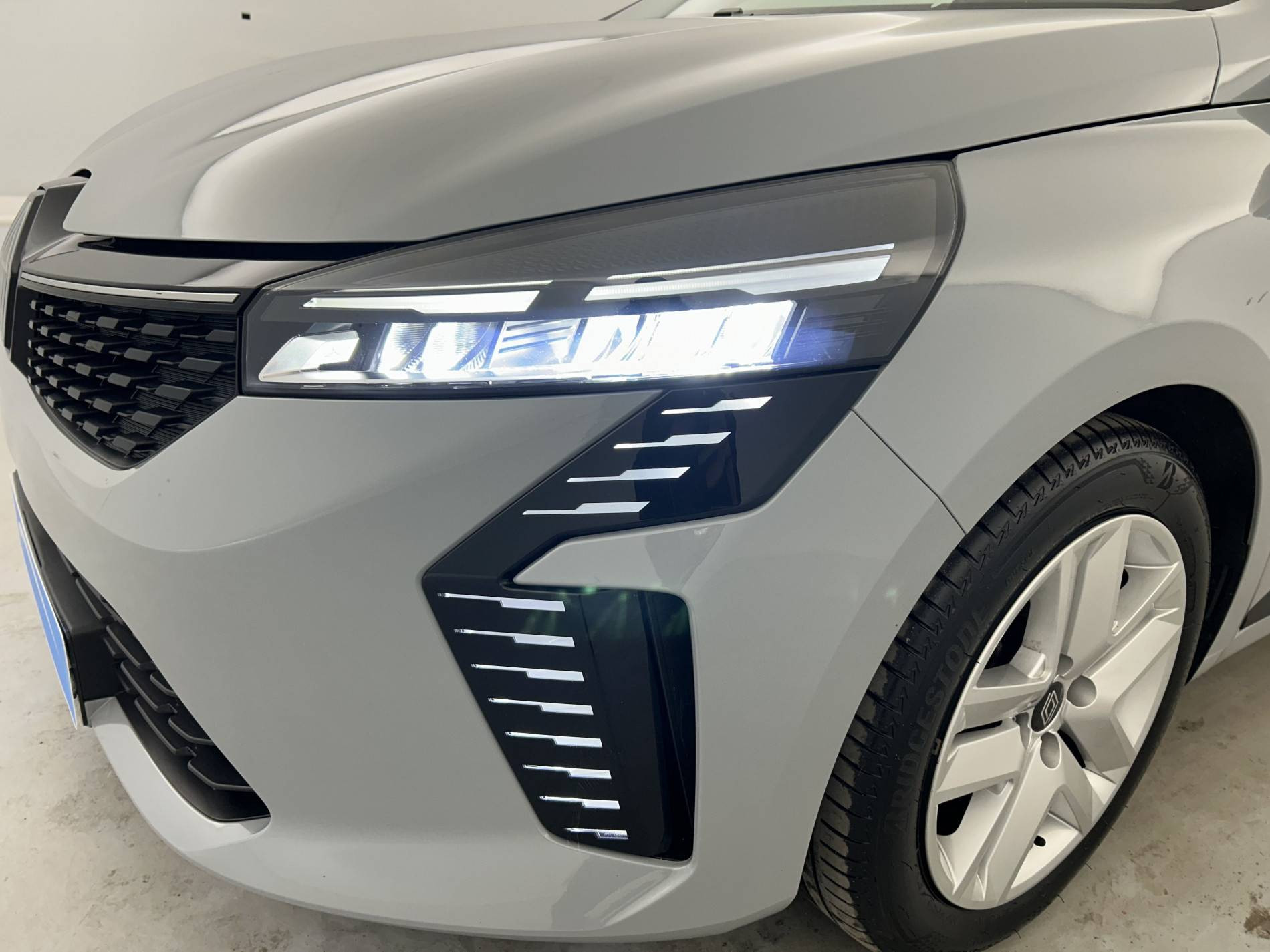 Vente en ligne Renault Clio 5 Clio TCe 90 au prix de 15 500 €