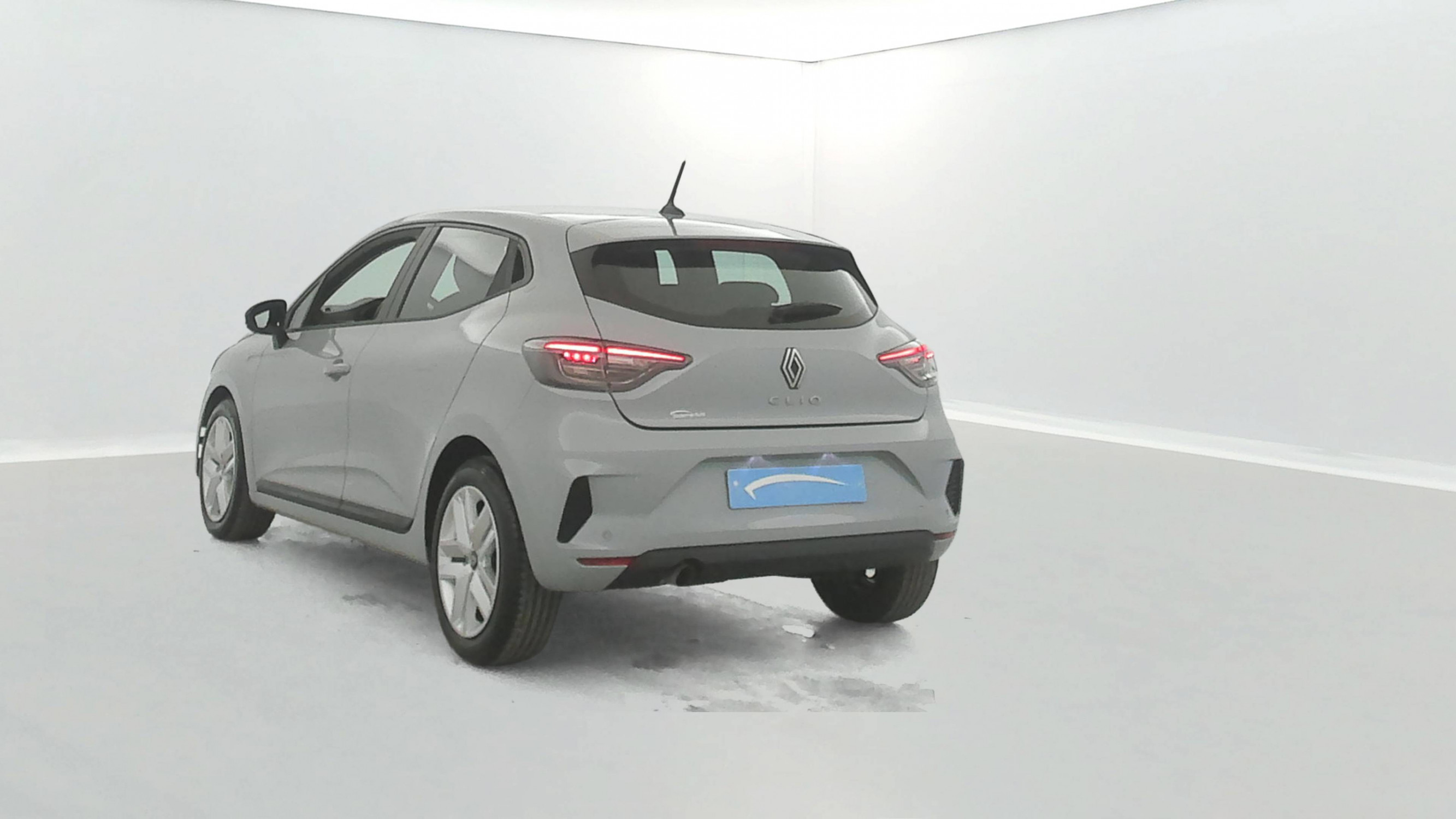 Vente en ligne Renault Clio 5 Clio TCe 90 au prix de 15 500 €