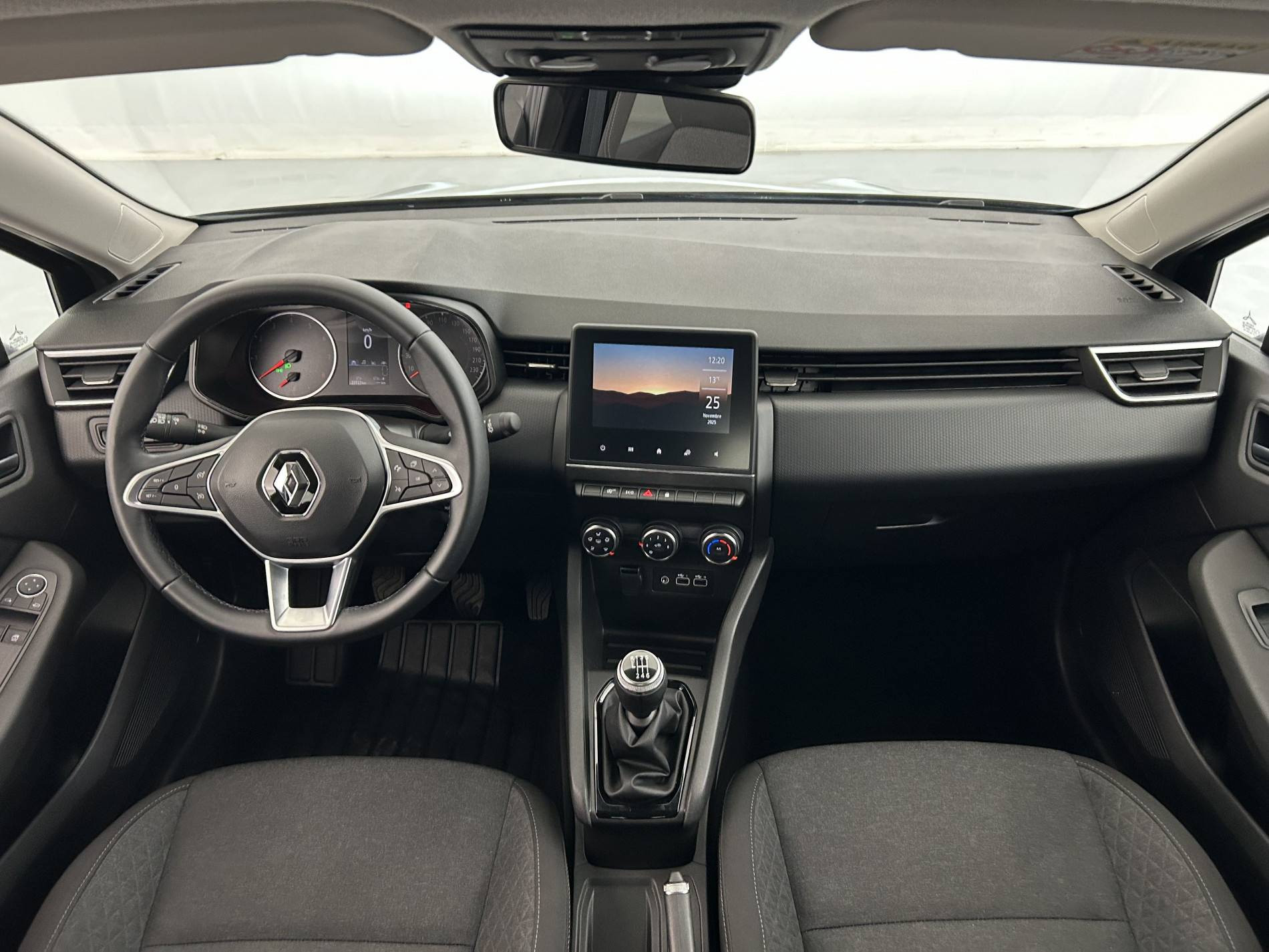 Vente en ligne Renault Clio 5 Clio TCe 90 au prix de 14 350 €