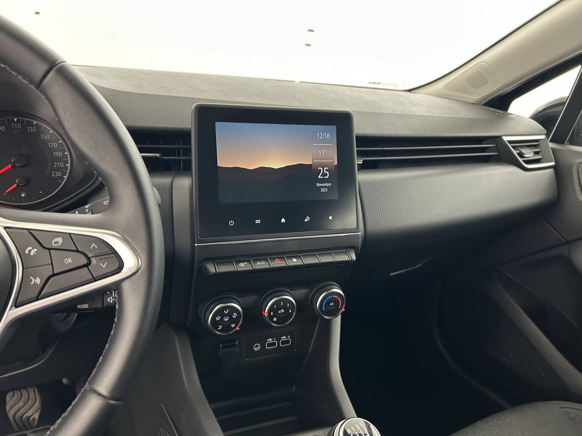 Vente en ligne Renault Clio 5 Clio TCe 90 au prix de 14 350 €