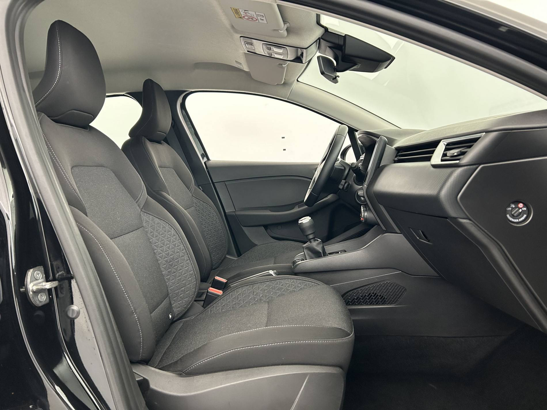 Vente en ligne Renault Clio 5 Clio TCe 90 au prix de 14 350 €