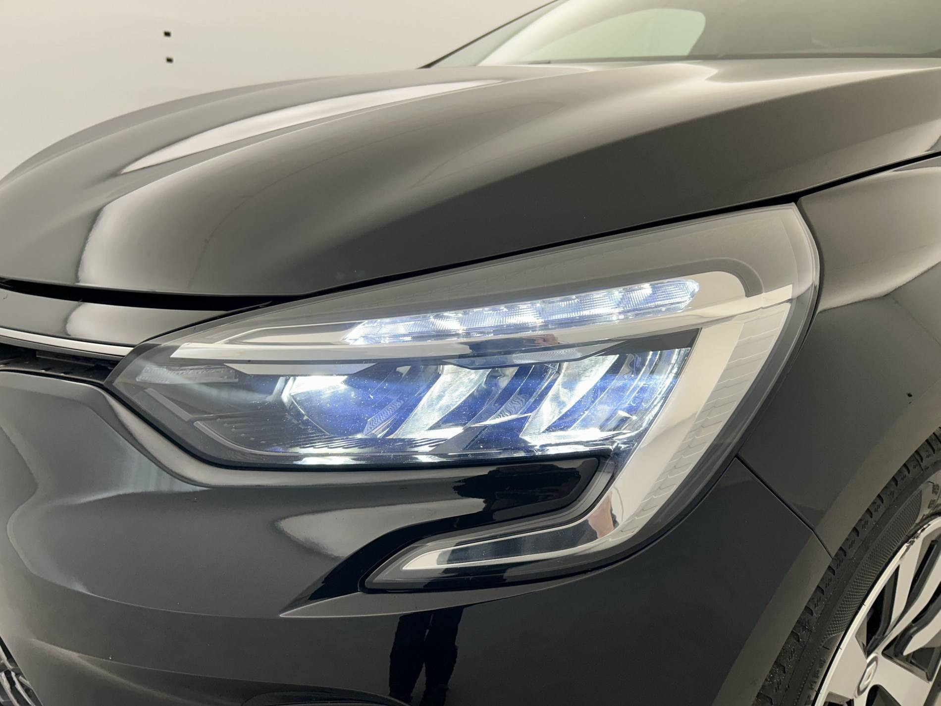 Vente en ligne Renault Clio 5 Clio TCe 90 au prix de 14 350 €