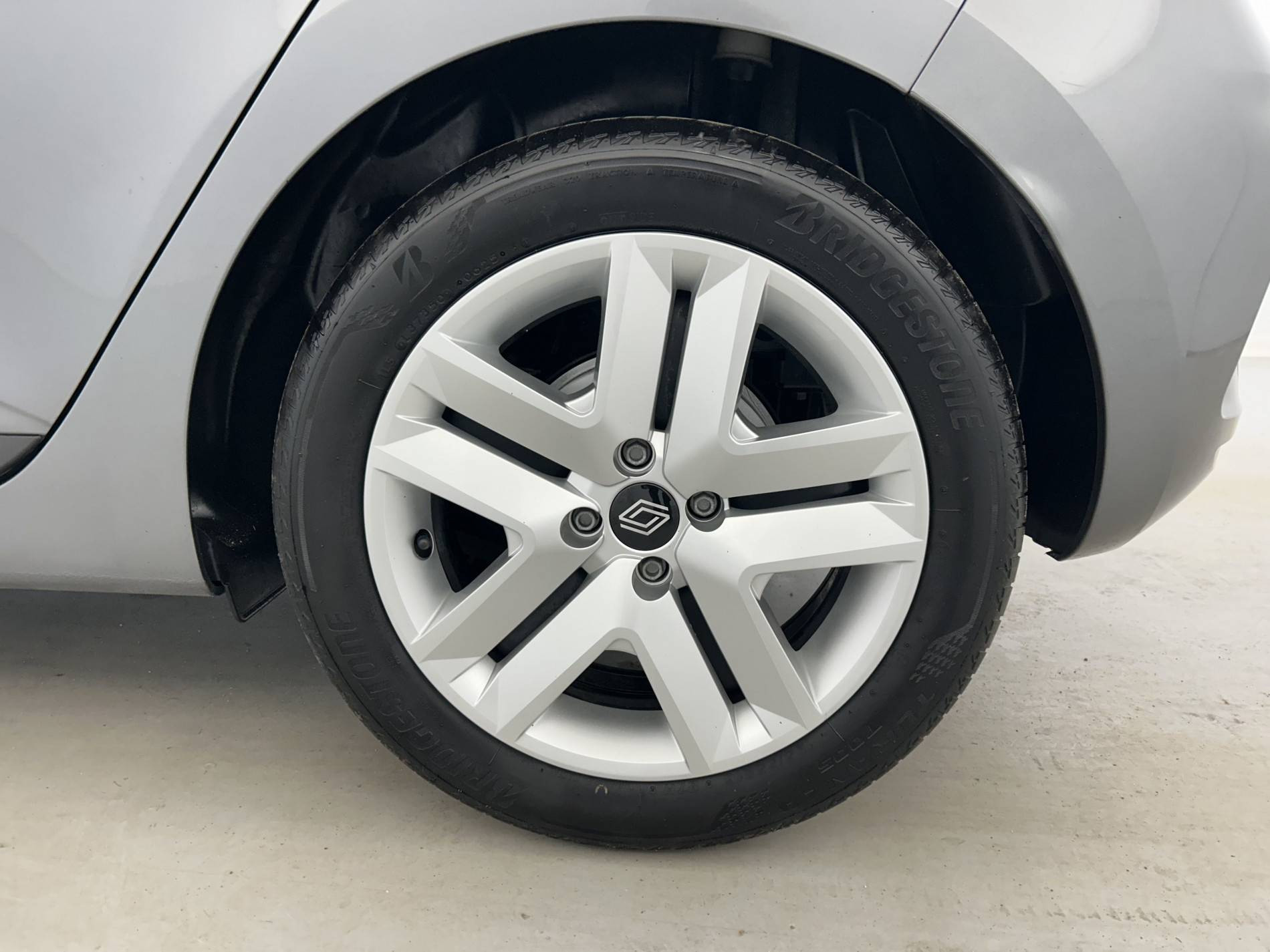 Vente en ligne Renault Clio 5 Clio E-Tech full hybrid 145 ch GSR2 au prix de 20 000 €