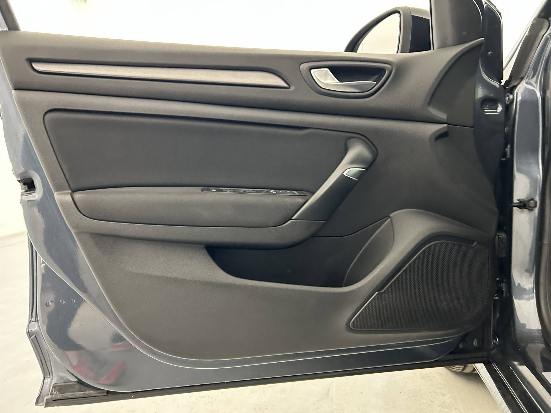 Vente en ligne Renault Megane 4 Mégane IV Berline Blue dCi 115 au prix de 17 500 €