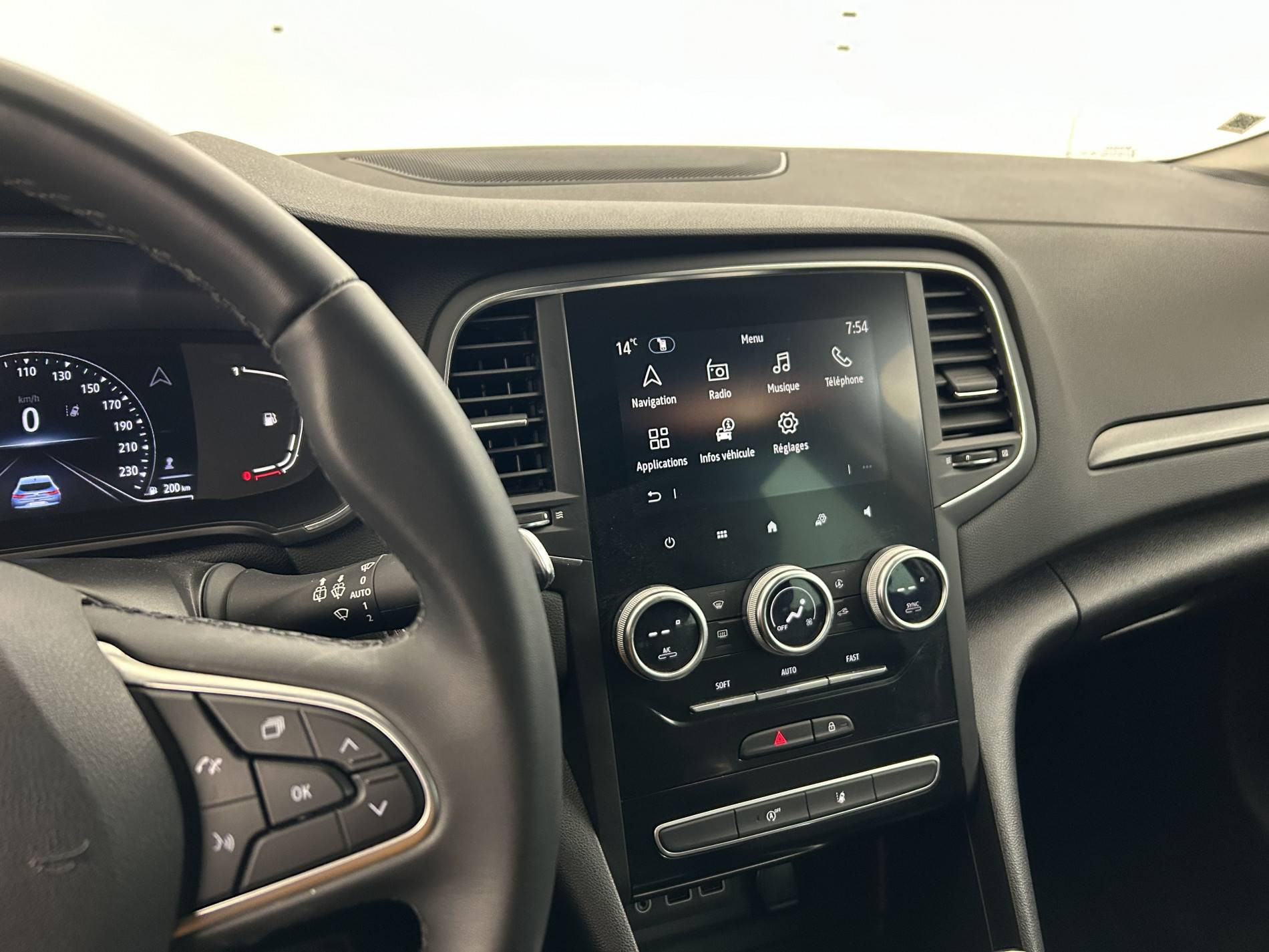 Vente en ligne Renault Megane 4 Mégane IV Berline Blue dCi 115 au prix de 17 500 €