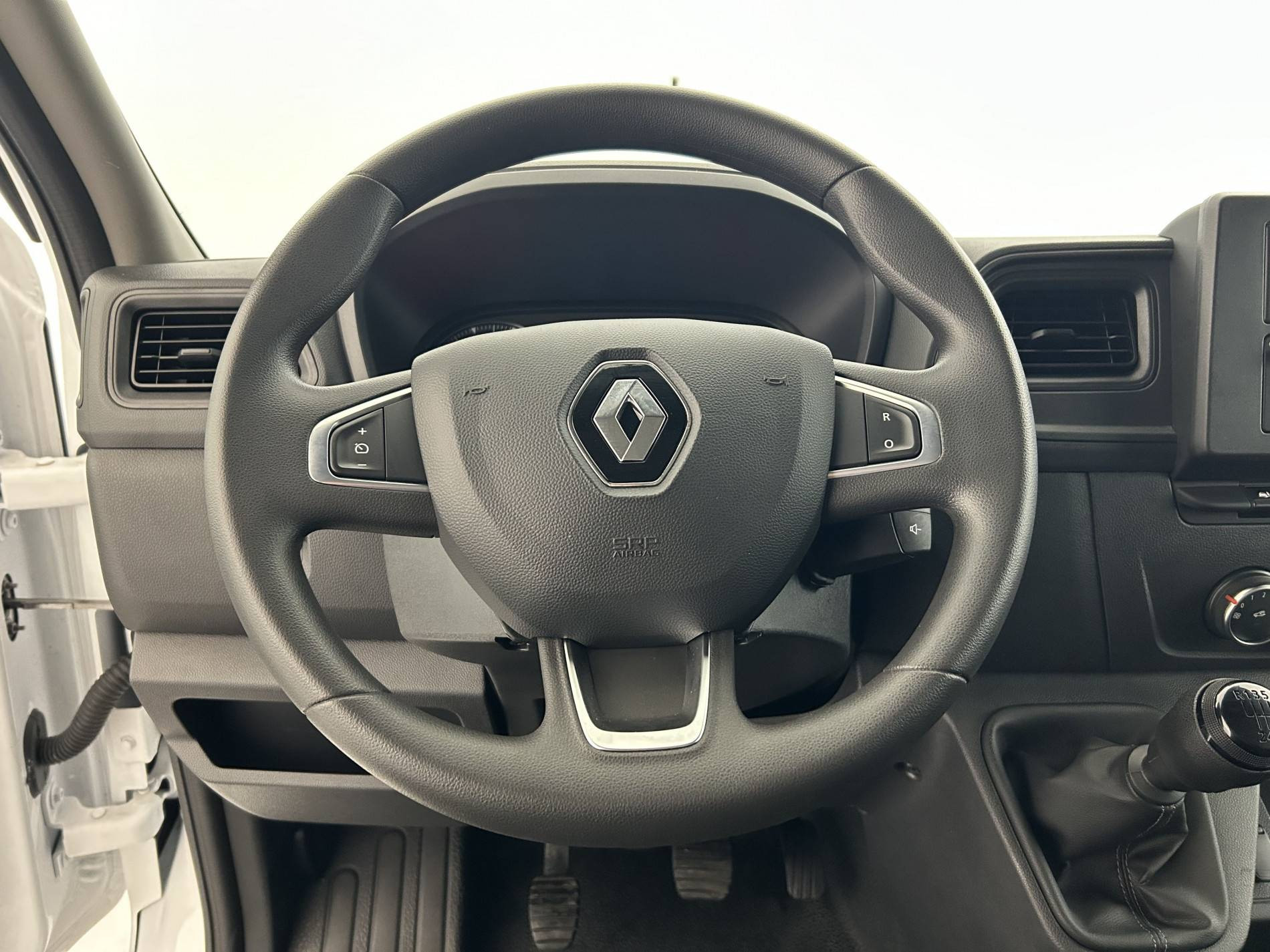 Vente en ligne Renault Master Fourgon MASTER FGN TRAC F3500 L3H3 BLUE DCI 135 au prix de 27 300 €