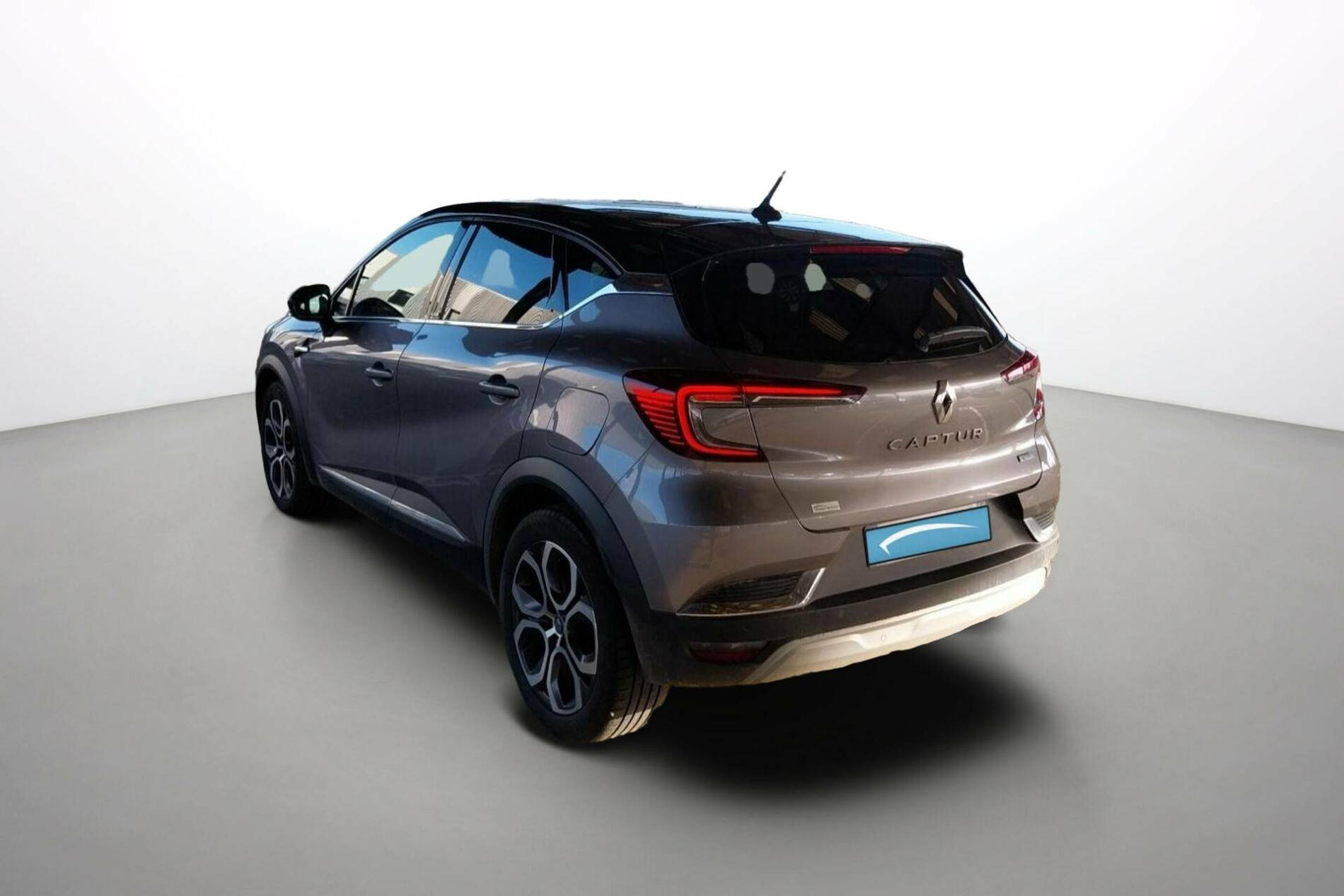 Vente en ligne Renault Captur  E-Tech Plug-in 160 au prix de 17 490 €