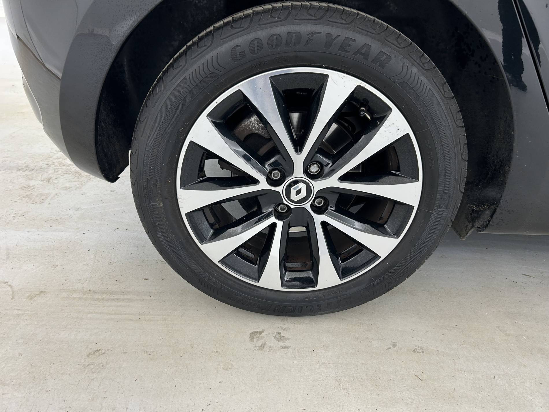 Vente en ligne Renault Clio 5 Clio TCe 90 - 21N au prix de 14 200 €