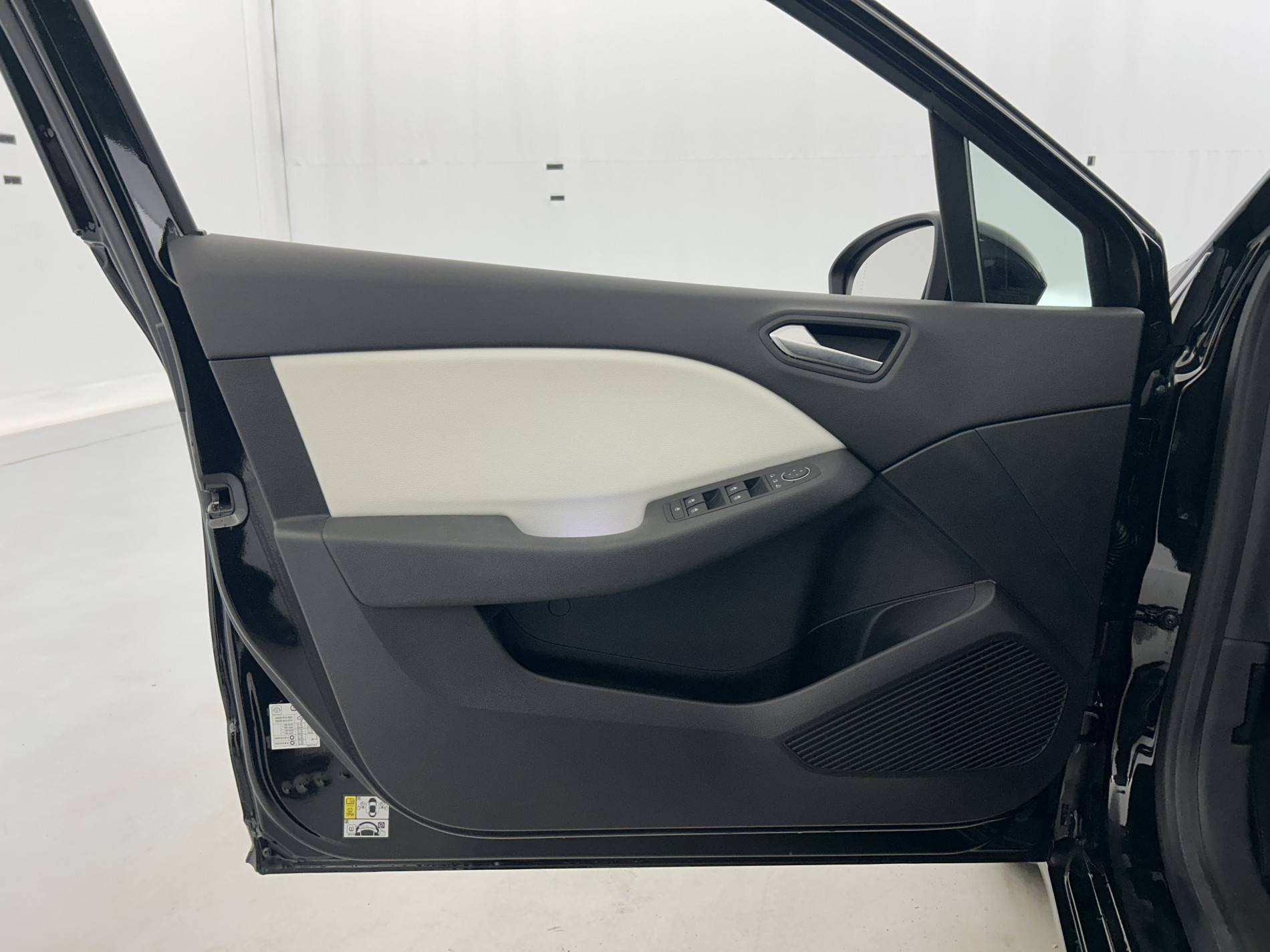 Vente en ligne Renault Clio 5 Clio TCe 90 - 21N au prix de 14 200 €