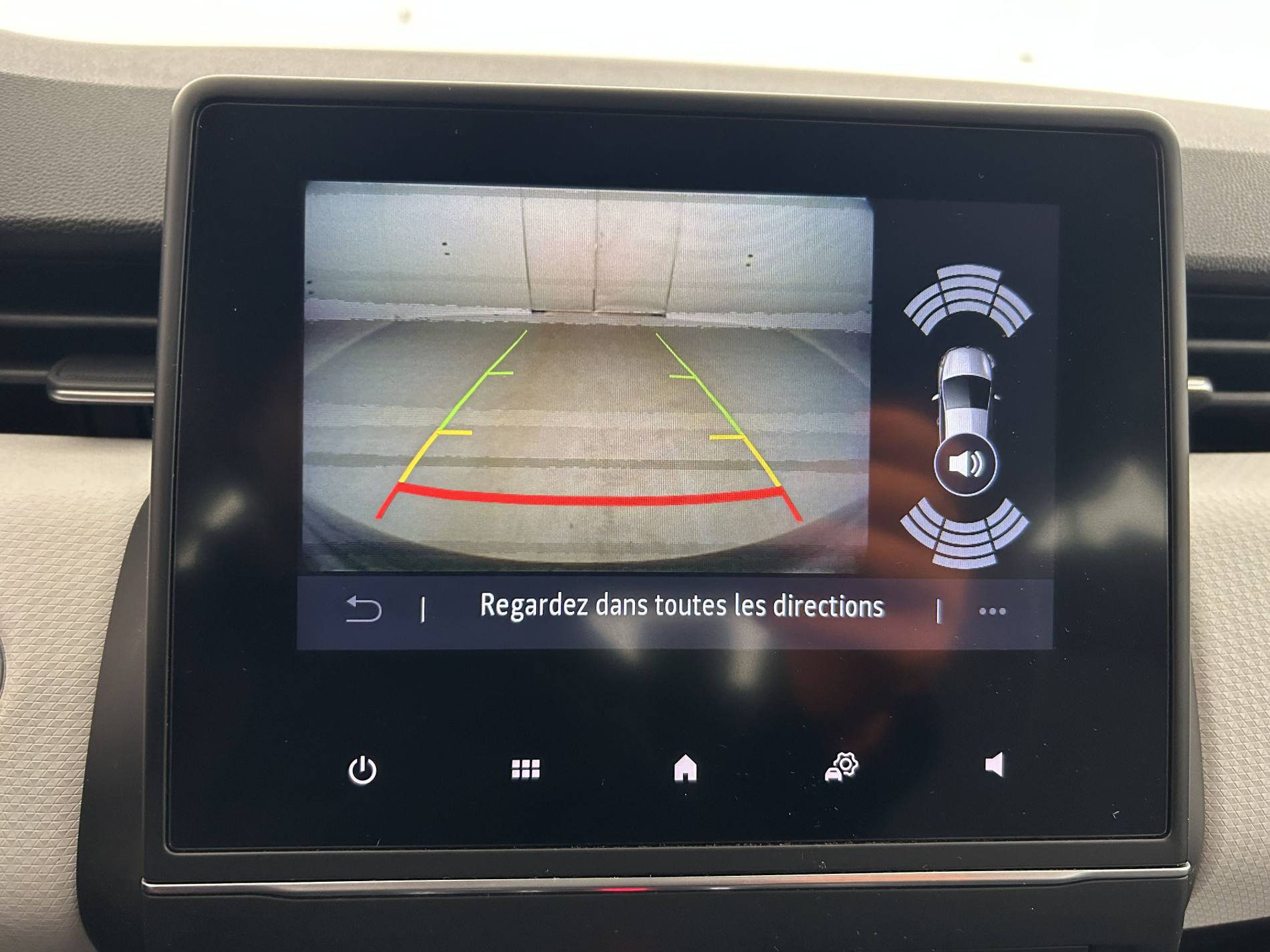 Vente en ligne Renault Clio 5 Clio TCe 90 - 21N au prix de 14 200 €