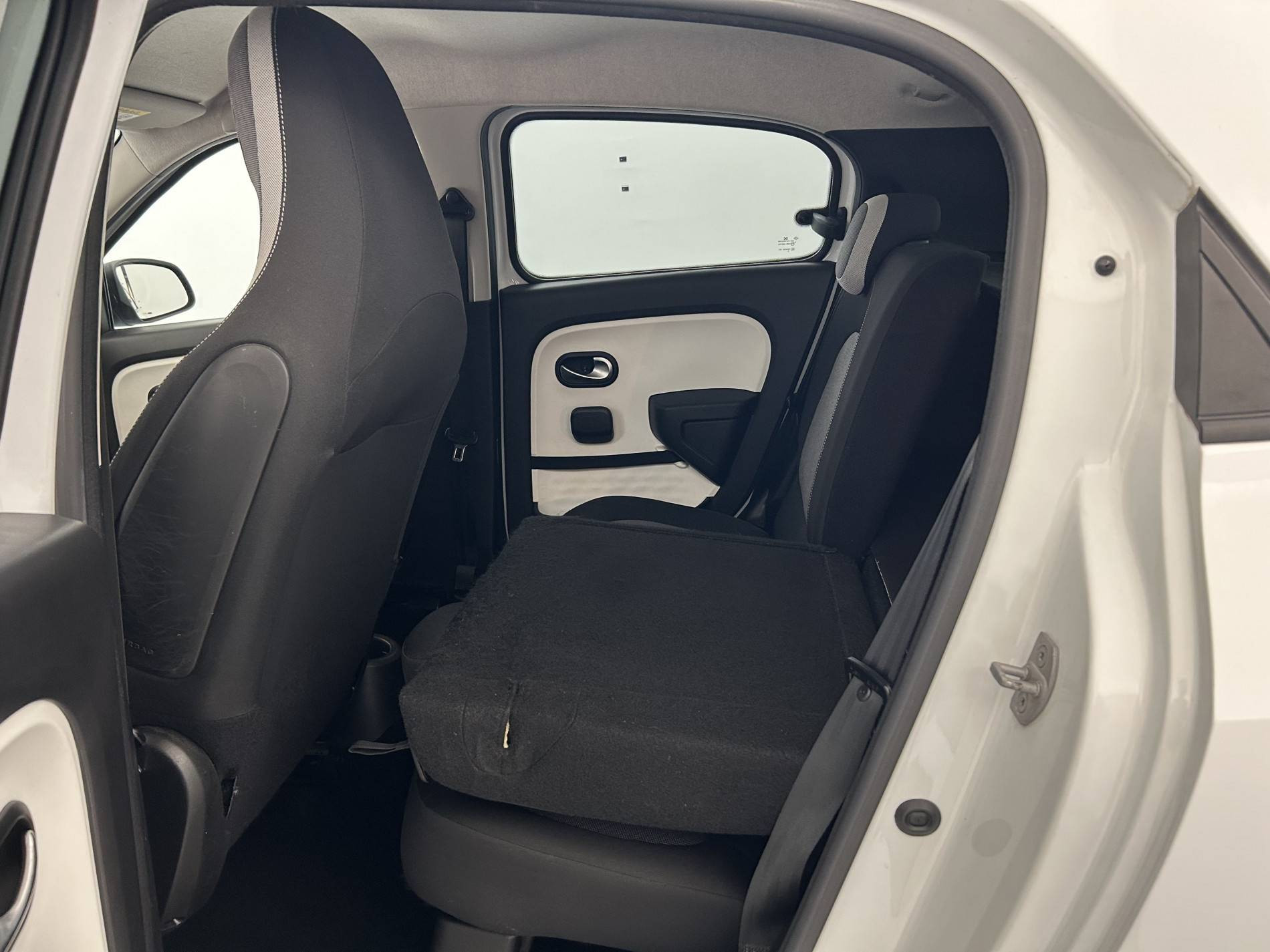 Vente en ligne Renault Twingo 3  0.9 TCe 90 Energy au prix de 9 350 €