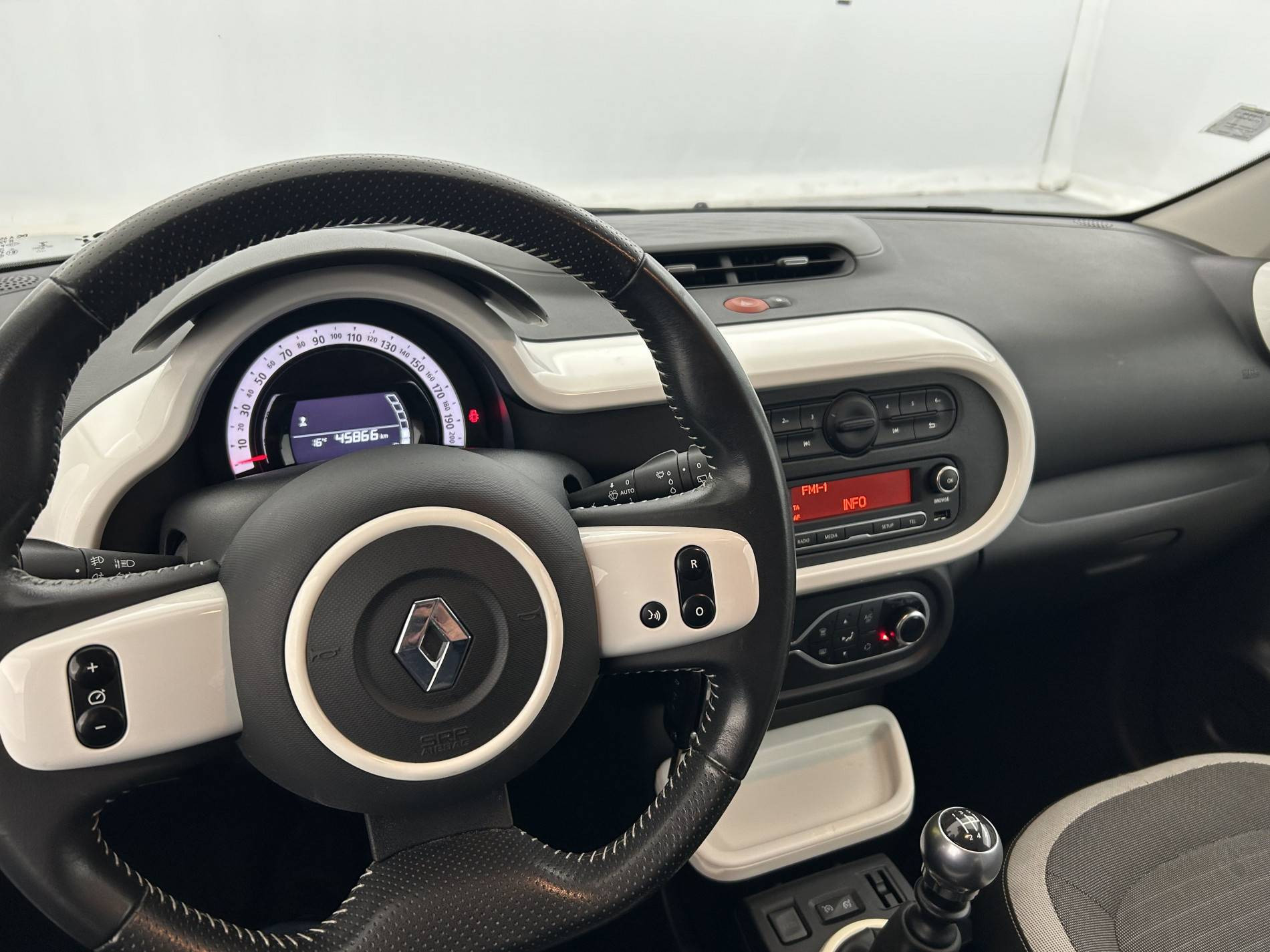 Vente en ligne Renault Twingo 3  0.9 TCe 90 Energy au prix de 9 350 €