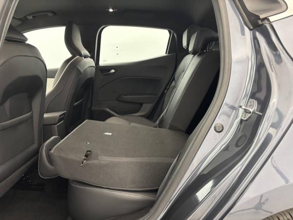 Vente en ligne Renault Clio 5 Clio TCe 90 - 21N au prix de 15 100 €