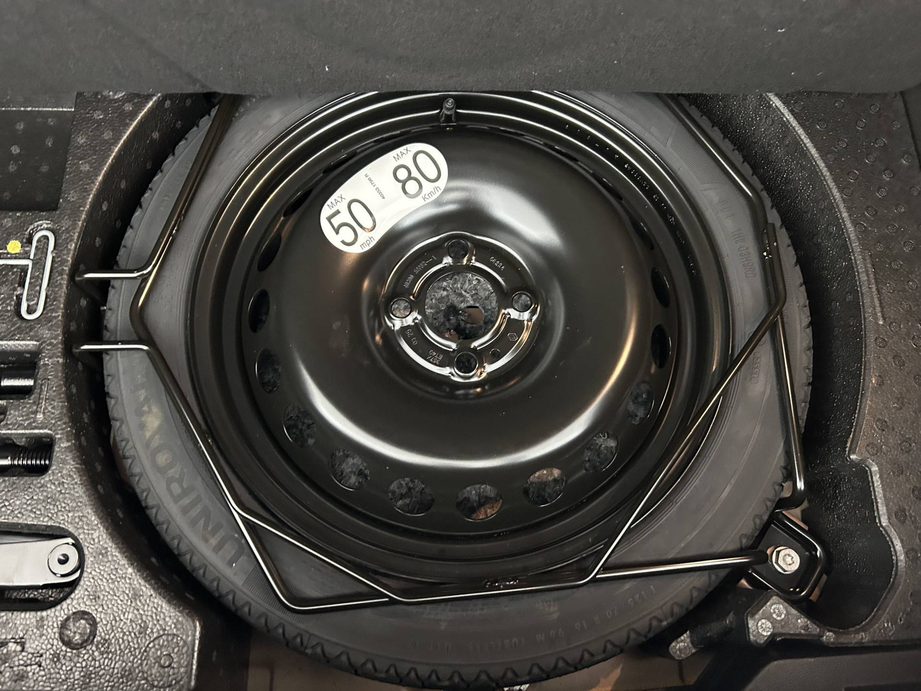 Vente en ligne Renault Clio 5 Clio E-Tech full hybrid 145 au prix de 19 900 €