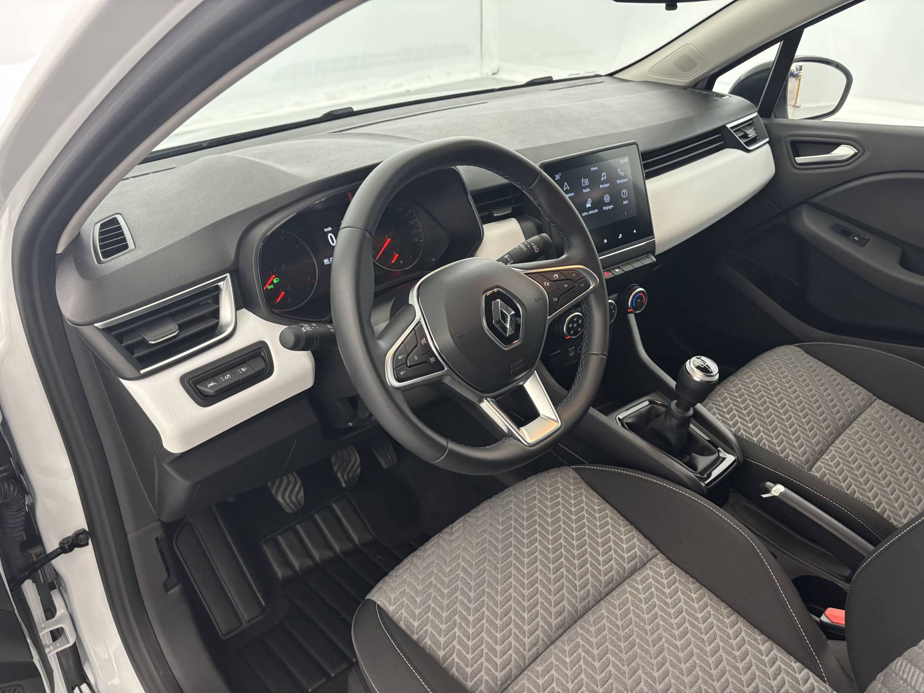 Vente en ligne Renault Clio 5 Clio TCe 90 au prix de 13 990 €