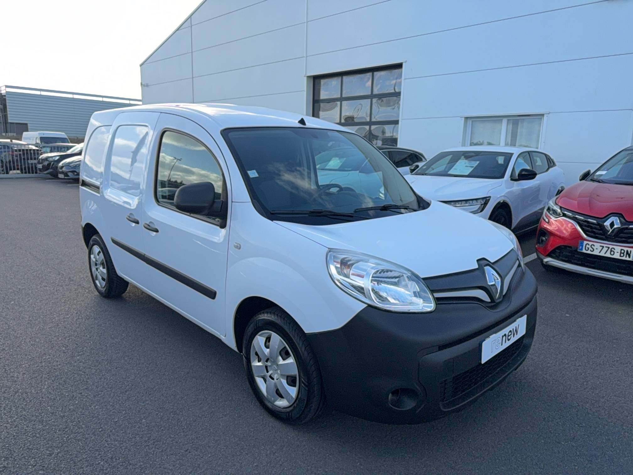 Vente en ligne Renault Kangoo Express  BLUE DCI 80 au prix de 11 900 €