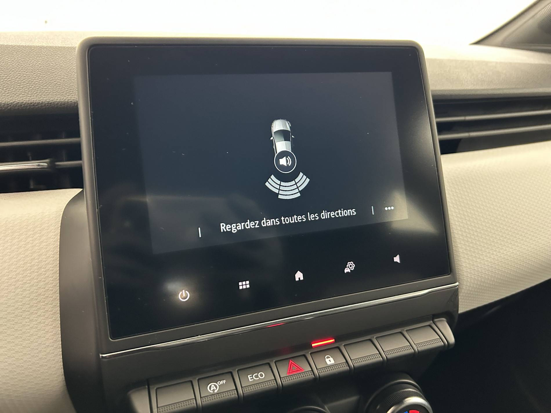 Vente en ligne Renault Clio 5 Clio TCe 90 - 21N au prix de 12 950 €