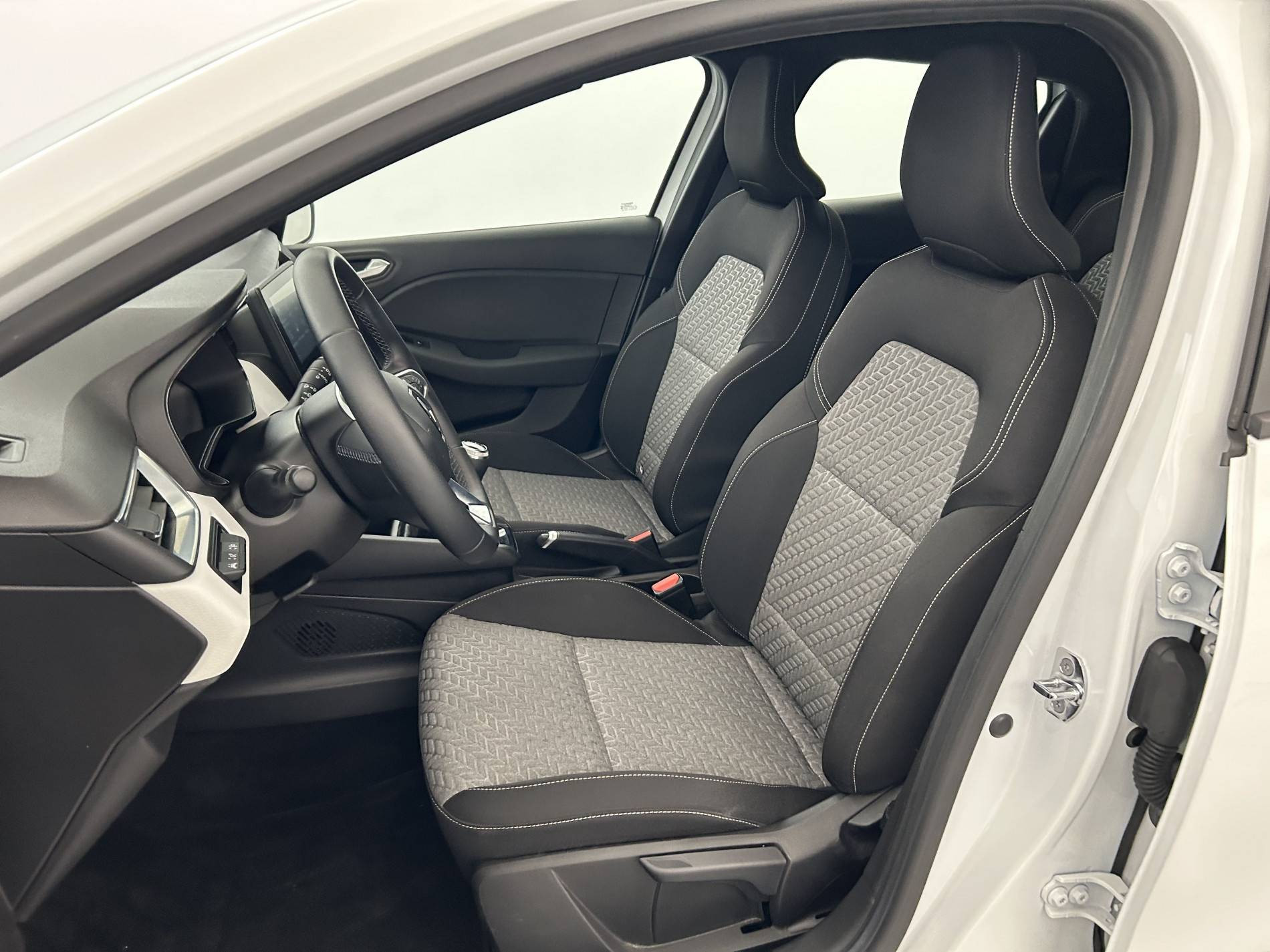 Vente en ligne Renault Clio 5 Clio TCe 90 - 21N au prix de 12 950 €