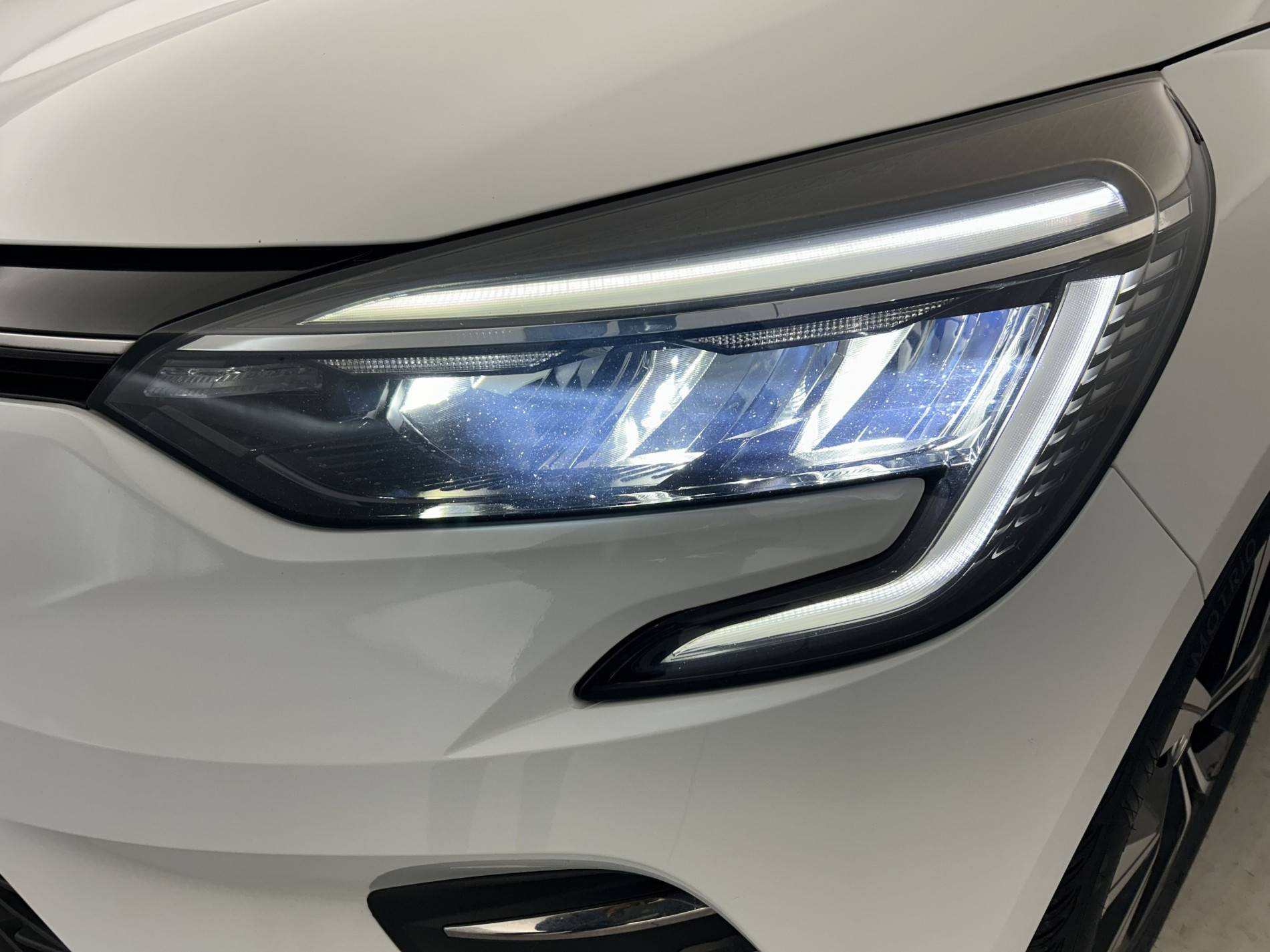 Vente en ligne Renault Clio 5 Clio TCe 90 - 21N au prix de 12 950 €