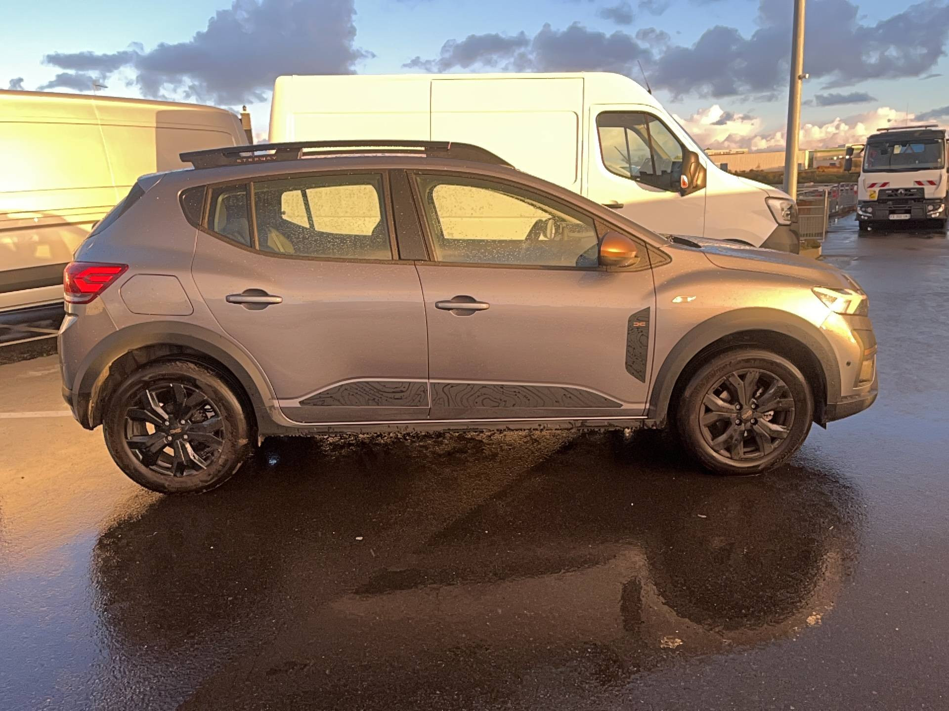 Vente en ligne Dacia Sandero 3  ECO-G 100 GSR2 au prix de 18 300 €