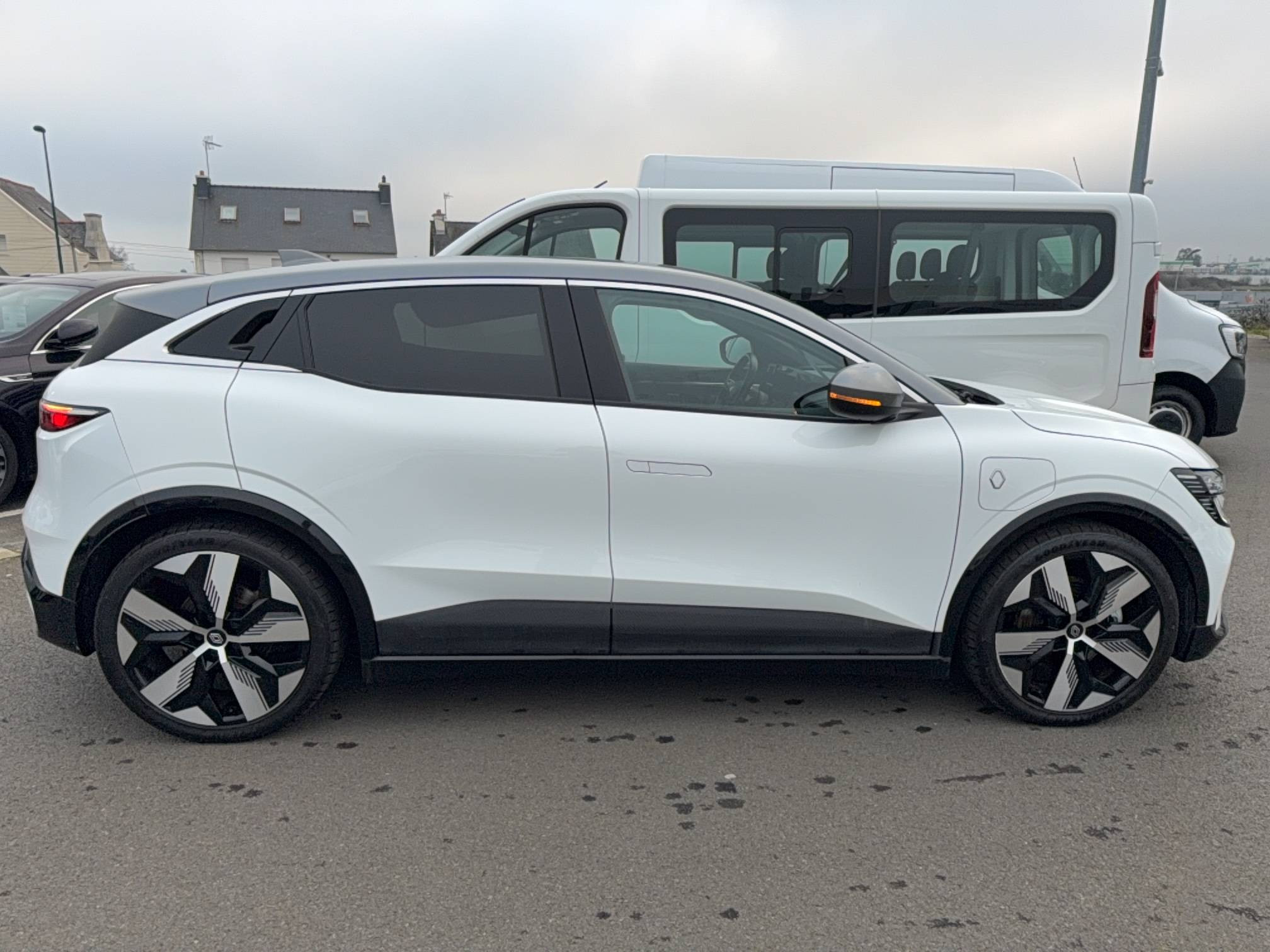 Vente en ligne Renault Megane E-Tech  EV60 220 ch super charge au prix de 23 500 €