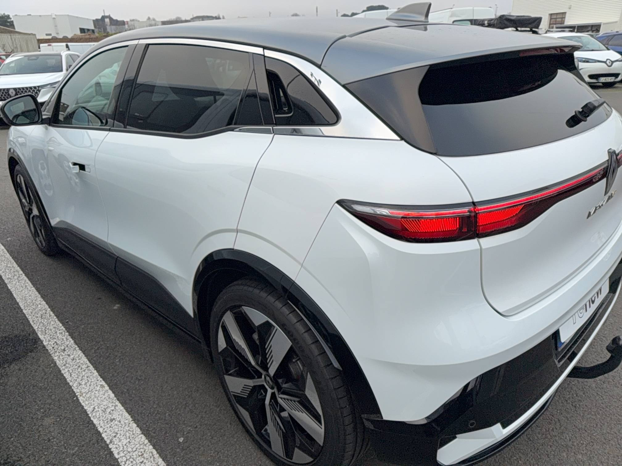 Vente en ligne Renault Megane E-Tech  EV60 220 ch super charge au prix de 23 500 €