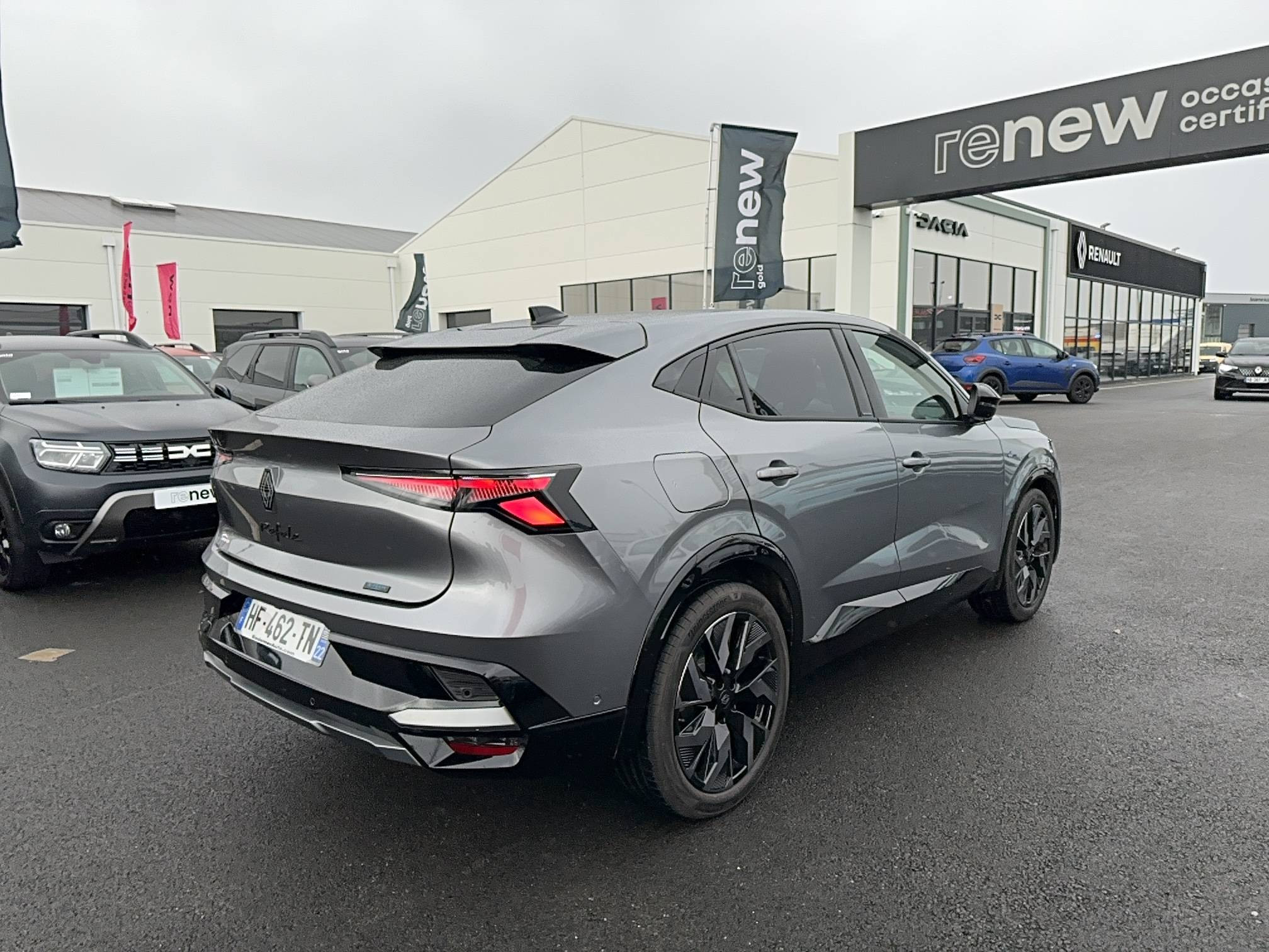 Vente en ligne Renault Rafale  E-Tech full hybrid 200 au prix de 47 990 €