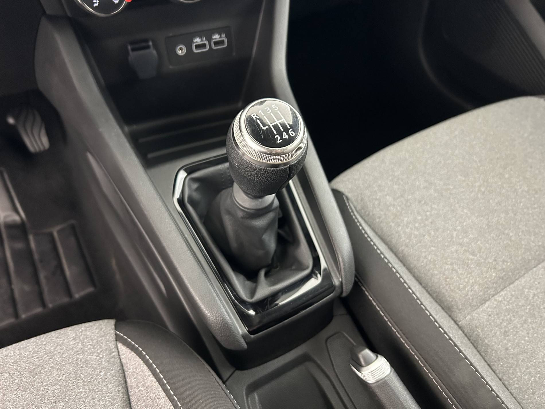 Vente en ligne Renault Clio 5 Clio TCe 90 ch GSR2 au prix de 15 650 €