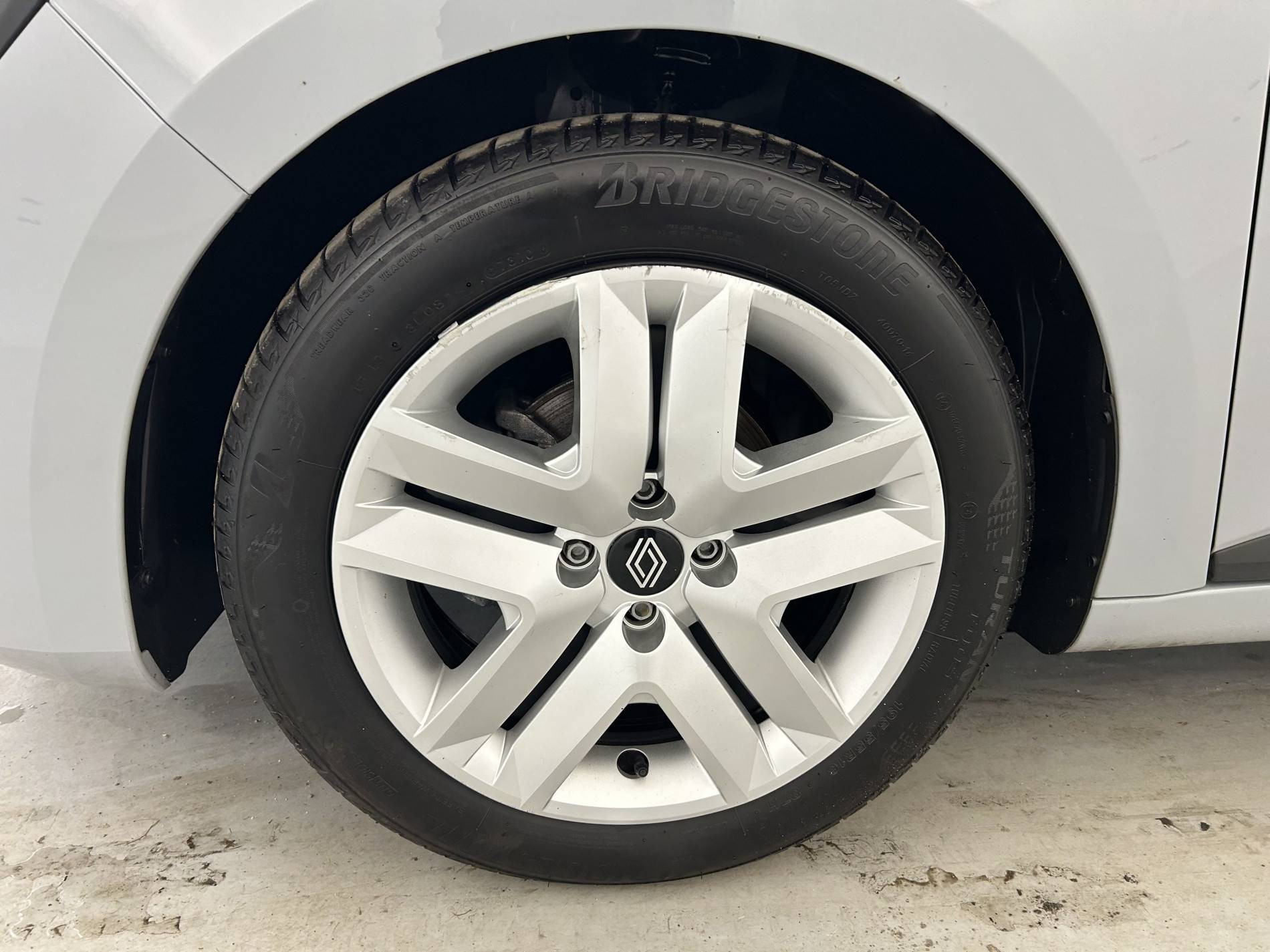 Vente en ligne Renault Clio 5 Clio TCe 90 ch GSR2 au prix de 15 650 €