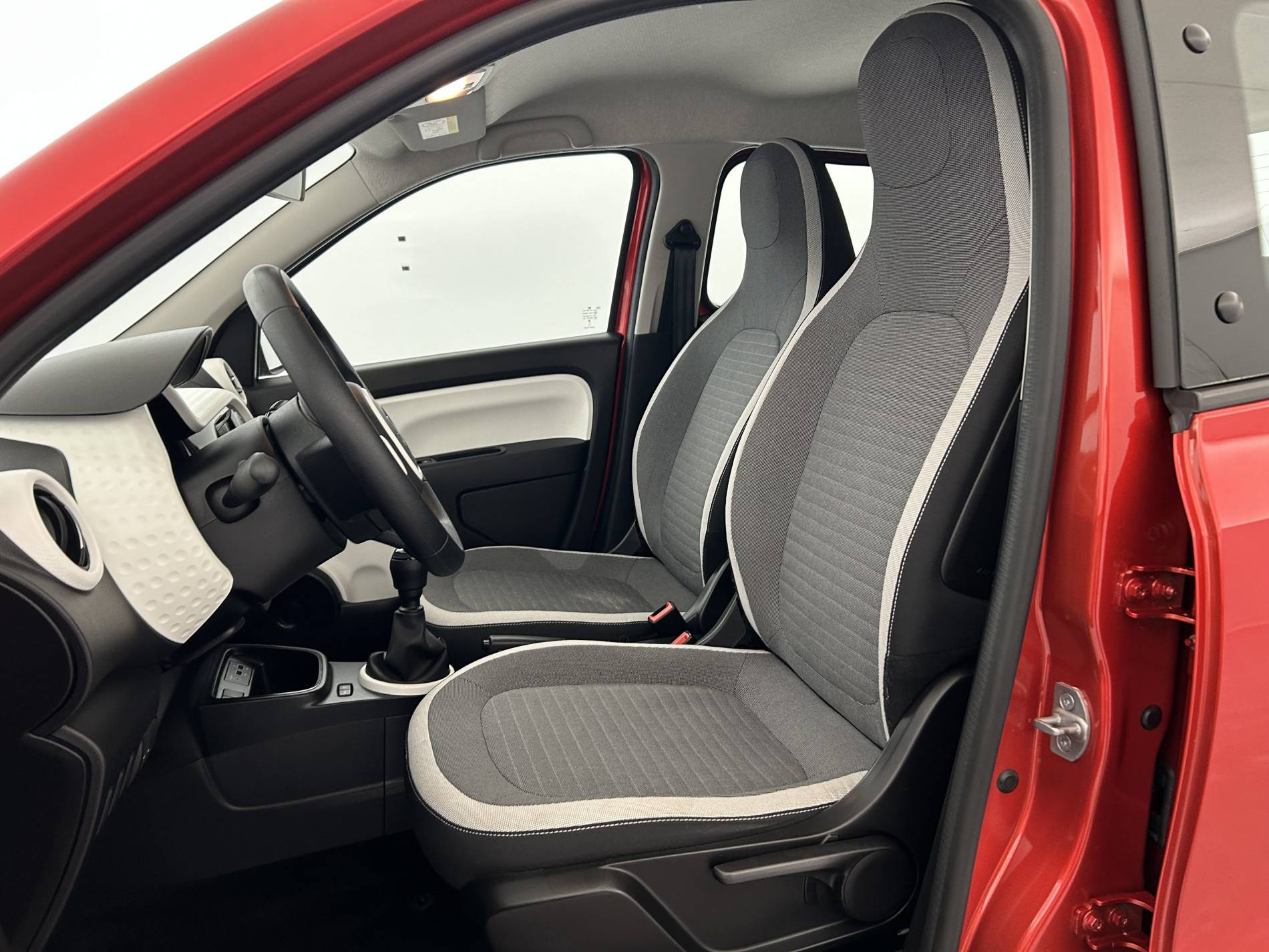 Vente en ligne Renault Twingo 3  SCe 65 au prix de 12 950 €