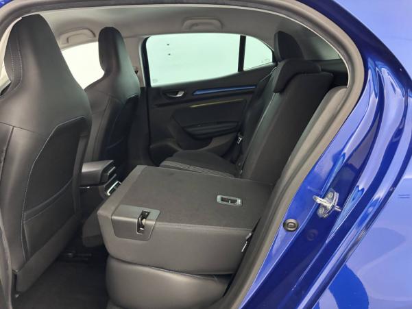 Vente en ligne Renault Megane 4 Mégane IV Berline dCi 130 Energy au prix de 15 900 €