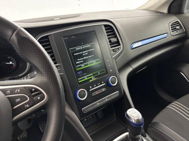 Vente en ligne Renault Megane 4 Mégane IV Berline dCi 130 Energy au prix de 15 900 €