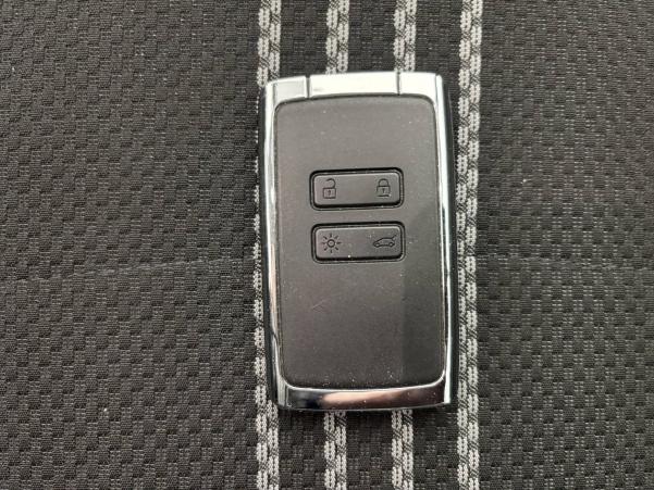 Vente en ligne Renault Megane 4 Mégane IV Berline dCi 130 Energy au prix de 15 900 €