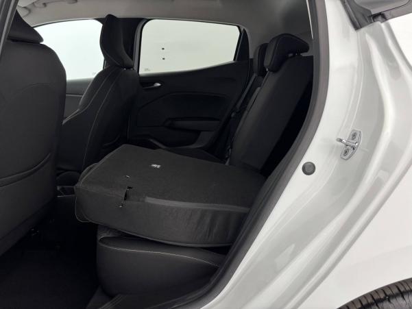 Vente en ligne Renault Clio 5 Clio TCe 90 au prix de 15 500 €