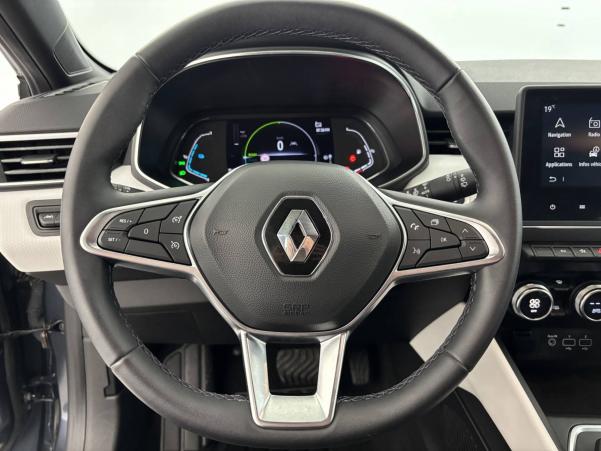 Vente en ligne Renault Clio 5 Clio E-Tech 140 au prix de 17 390 €